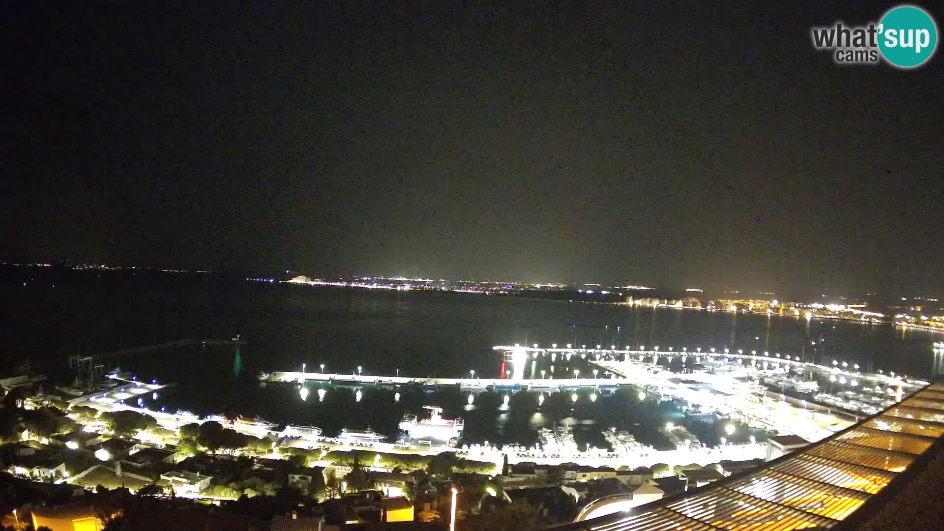 Roses – Puerto pesquero  y la bahía de Roses