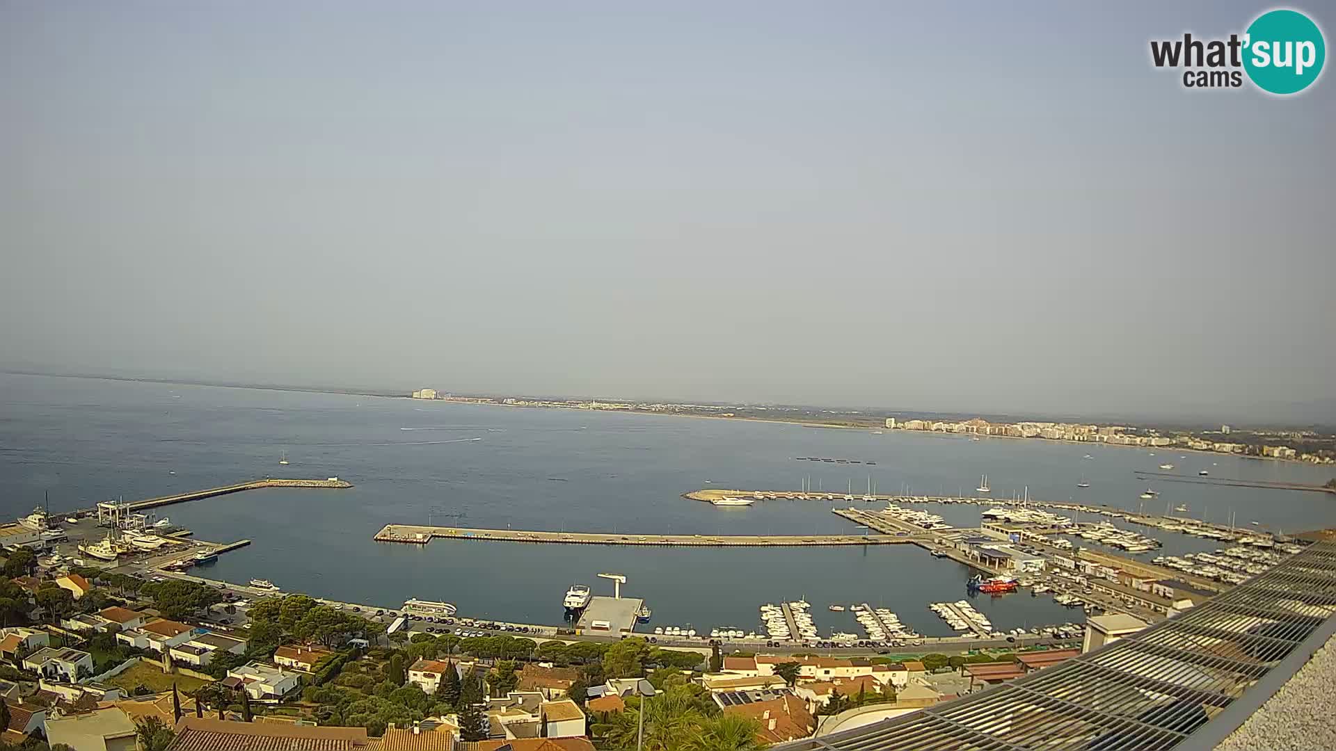 Livecam Hafen Roses –  Fischereihafen und die Bucht
