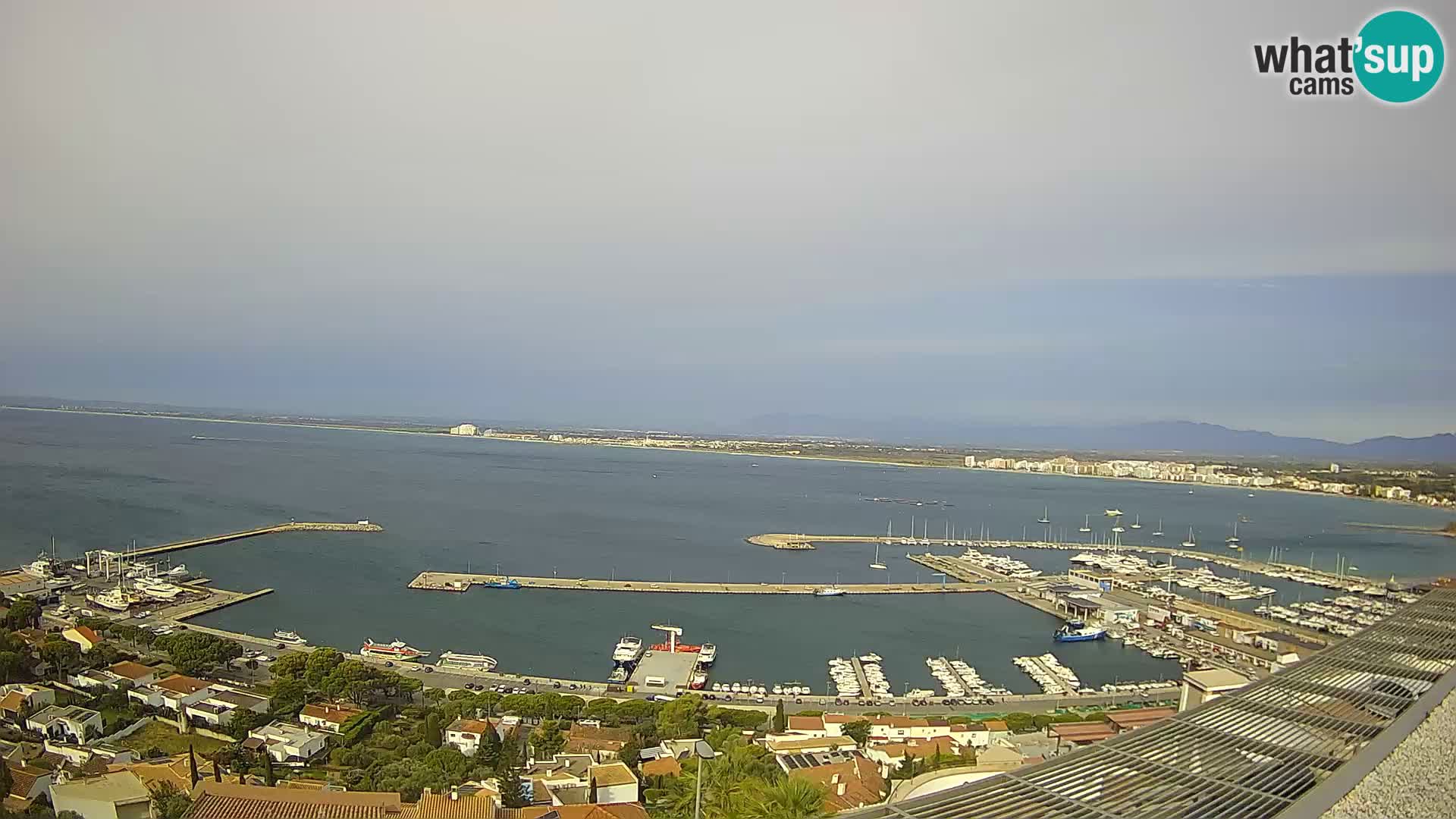 Livecam Hafen Roses –  Fischereihafen und die Bucht