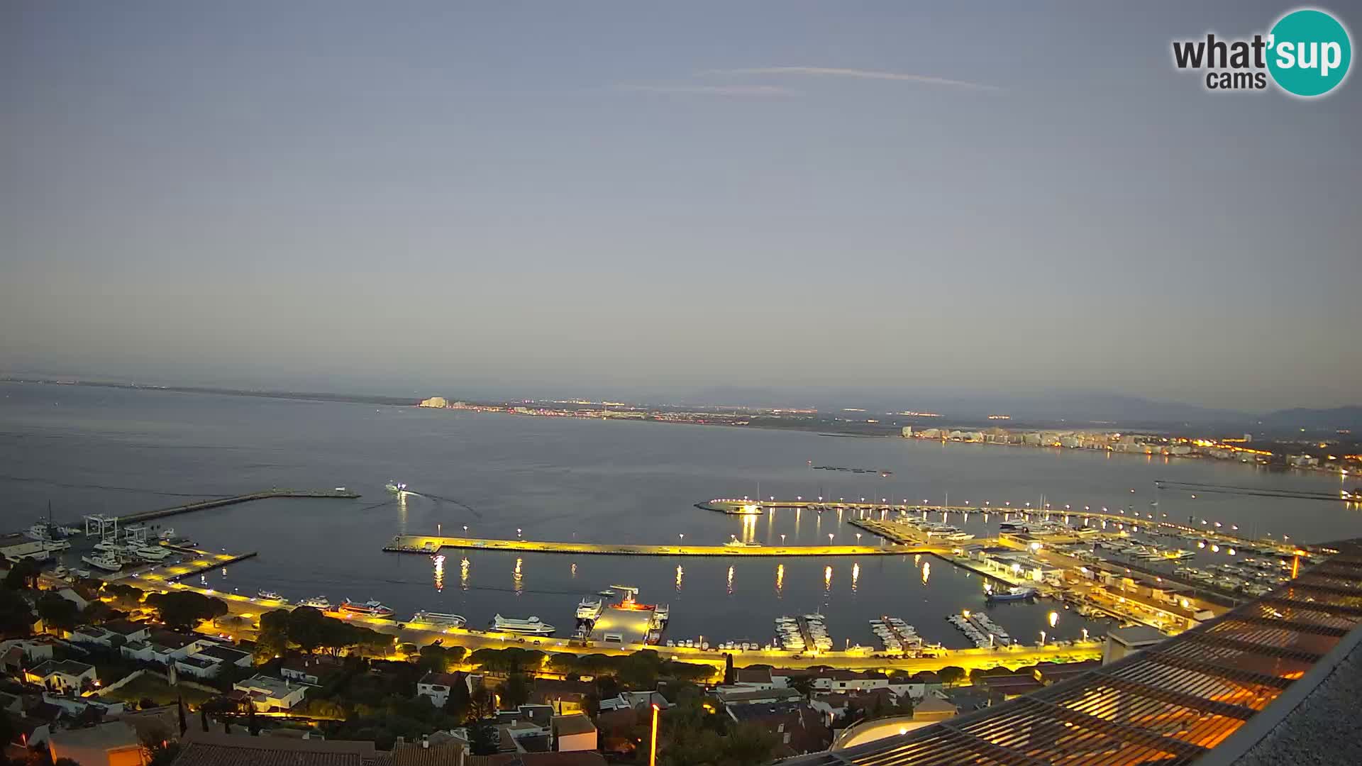 Livecam Hafen Roses –  Fischereihafen und die Bucht