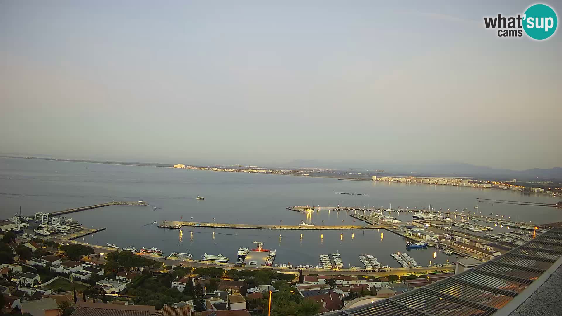 Roses – Puerto pesquero  y la bahía de Roses