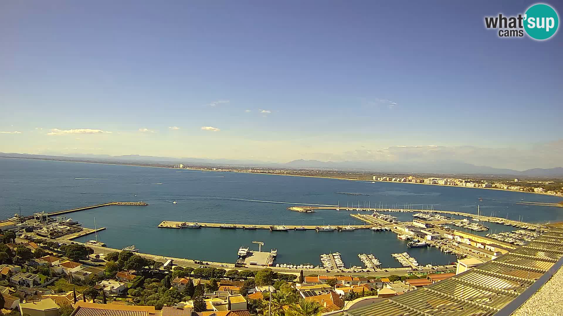 Livecam Hafen Roses –  Fischereihafen und die Bucht