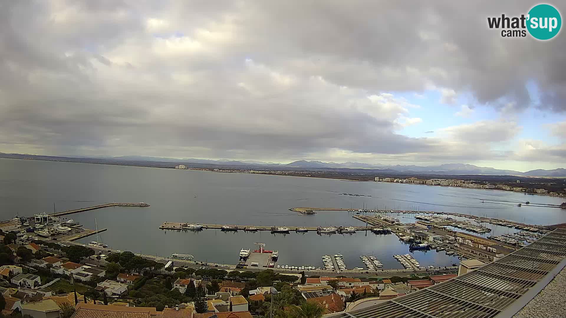 Livecam Hafen Roses –  Fischereihafen und die Bucht