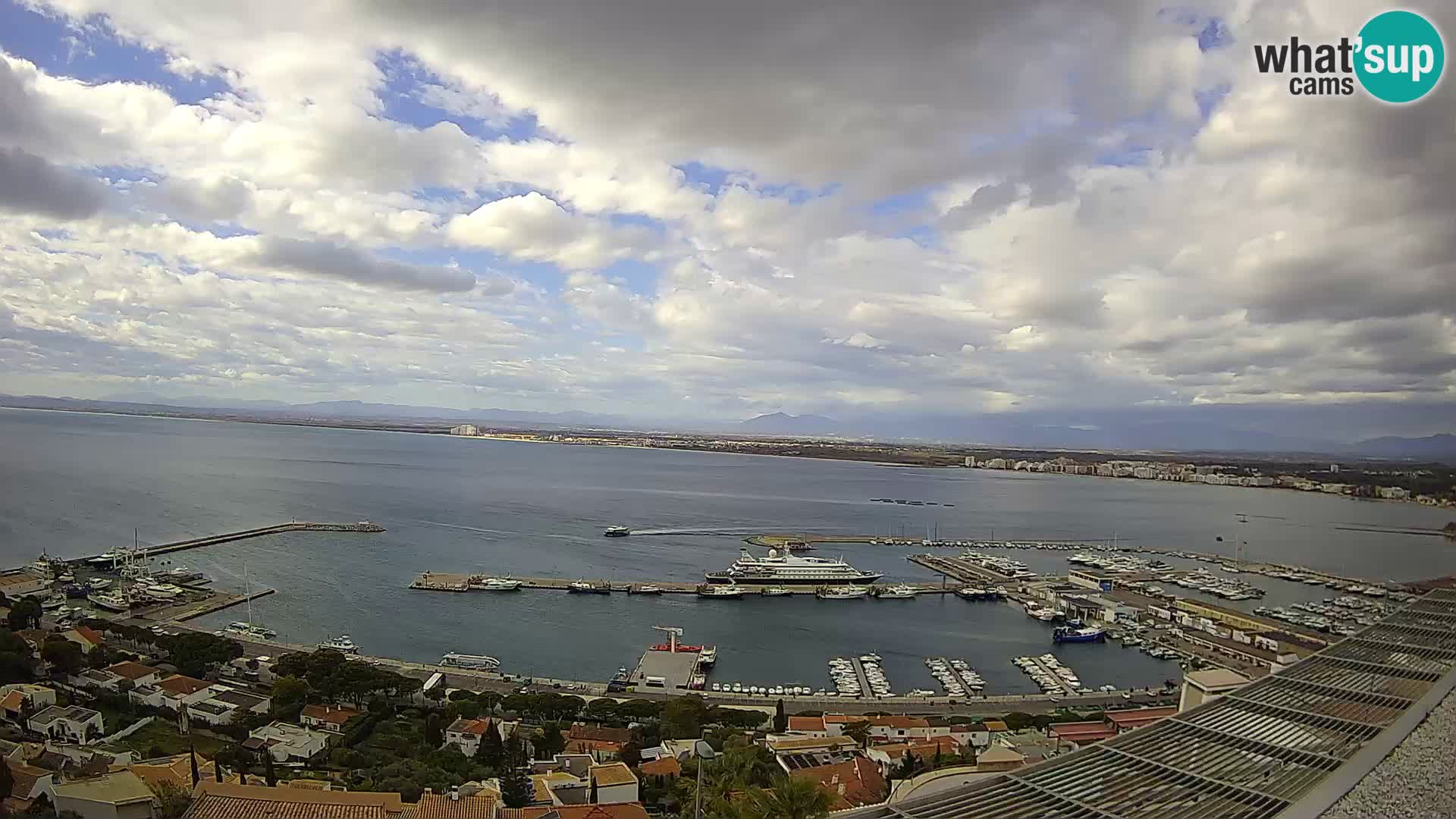 Livecam Hafen Roses –  Fischereihafen und die Bucht