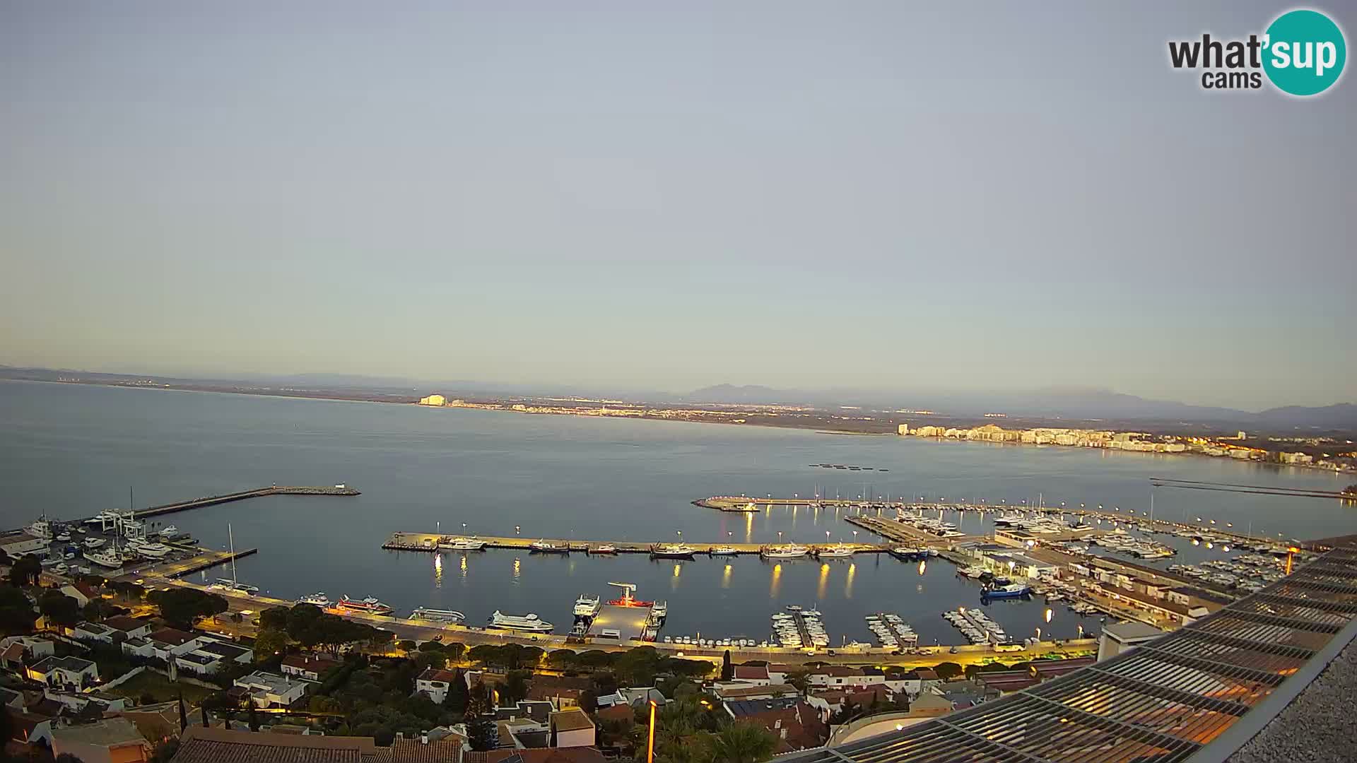 Roses – Puerto pesquero  y la bahía de Roses