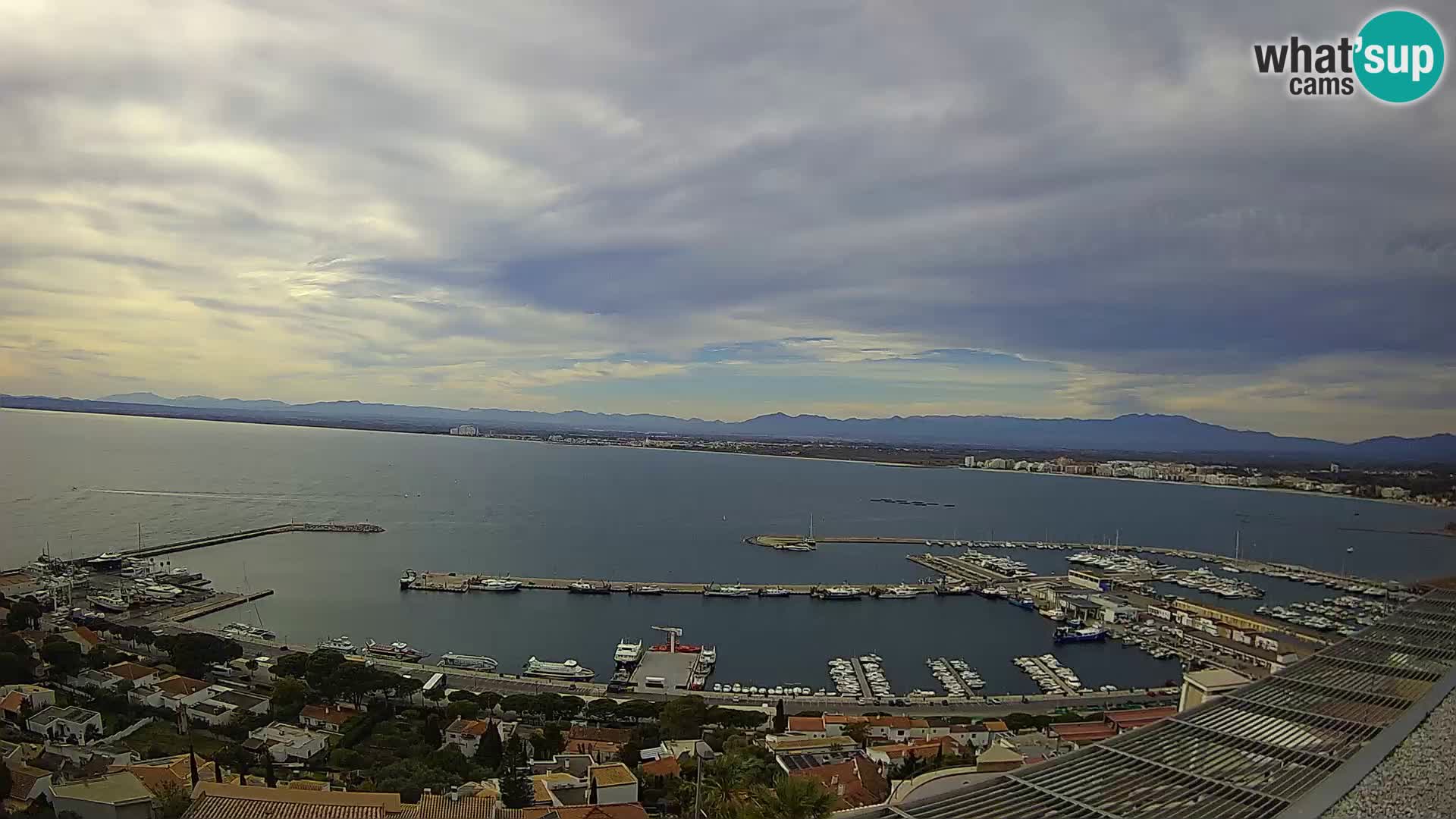 Roses – Ribiško pristanišče  in zaliv