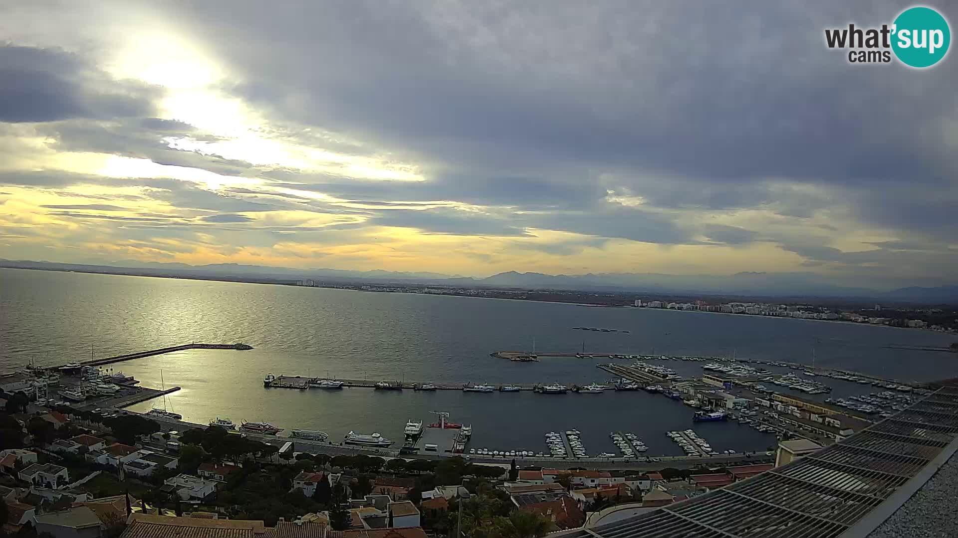 Roses –  Port de pêche  et la baie