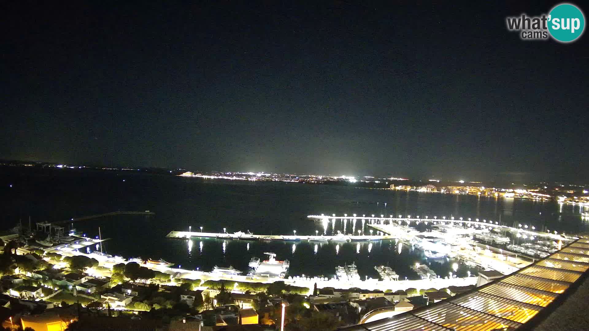 Livecam Hafen Roses –  Fischereihafen und die Bucht