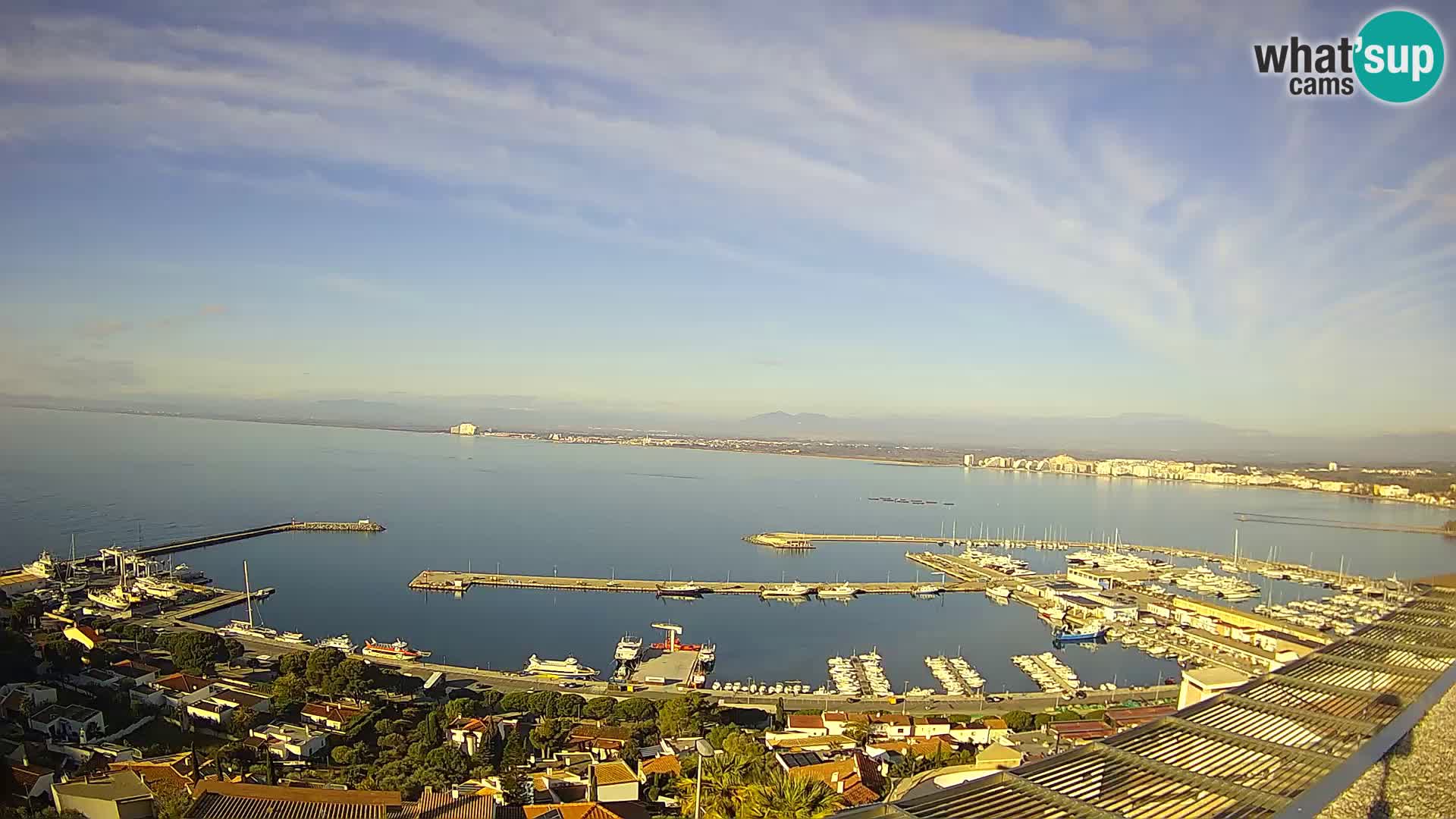Roses – Puerto pesquero  y la bahía de Roses