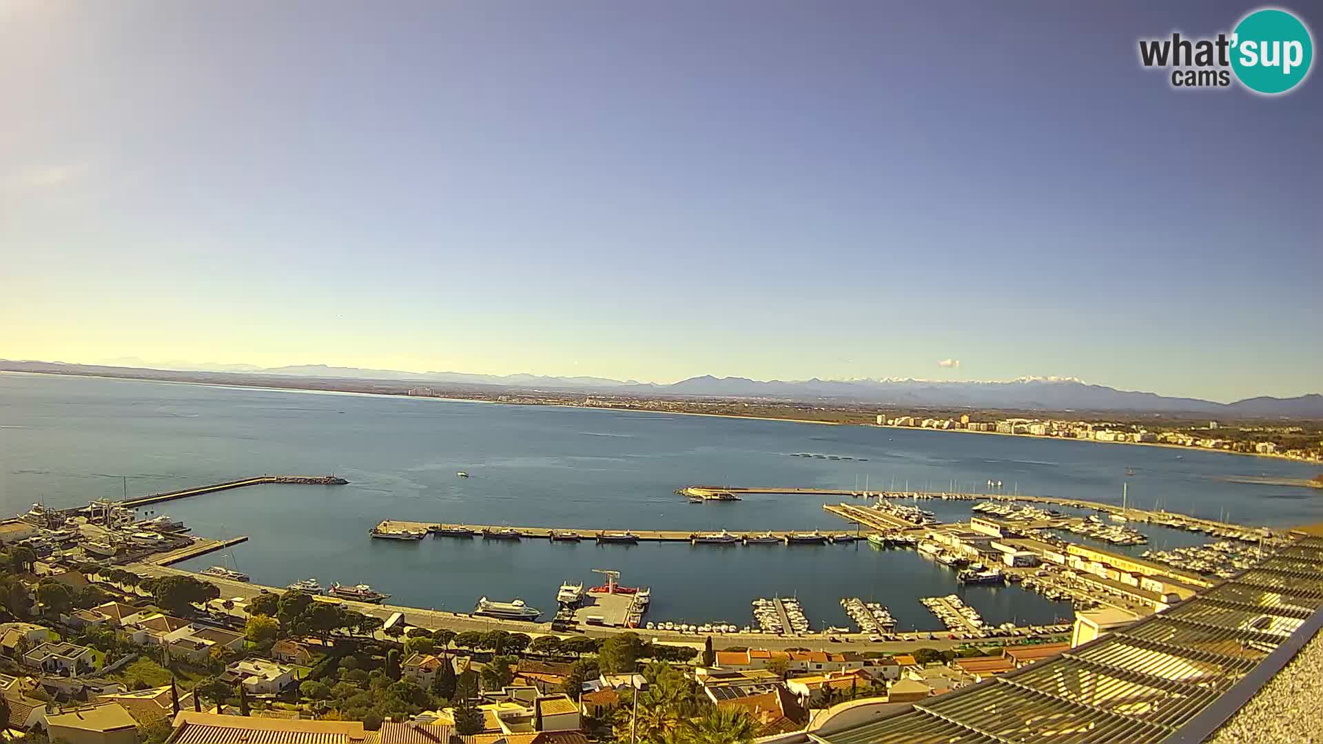 Livecam Hafen Roses –  Fischereihafen und die Bucht