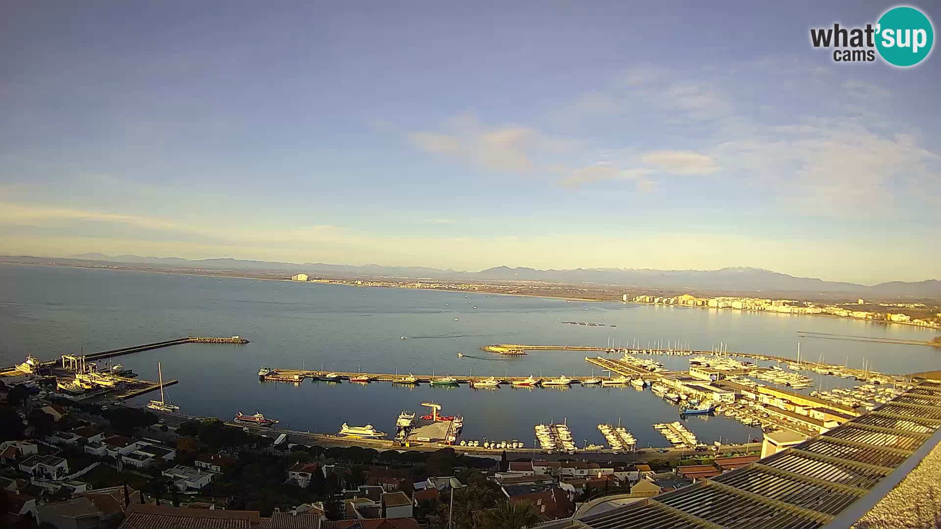 Livecam Hafen Roses –  Fischereihafen und die Bucht