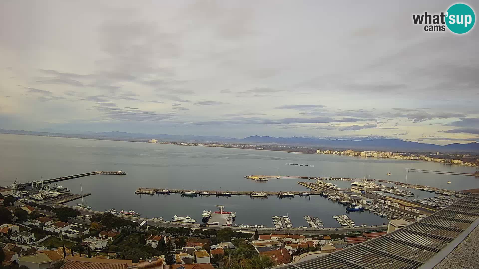 Roses –  Port de pêche  et la baie
