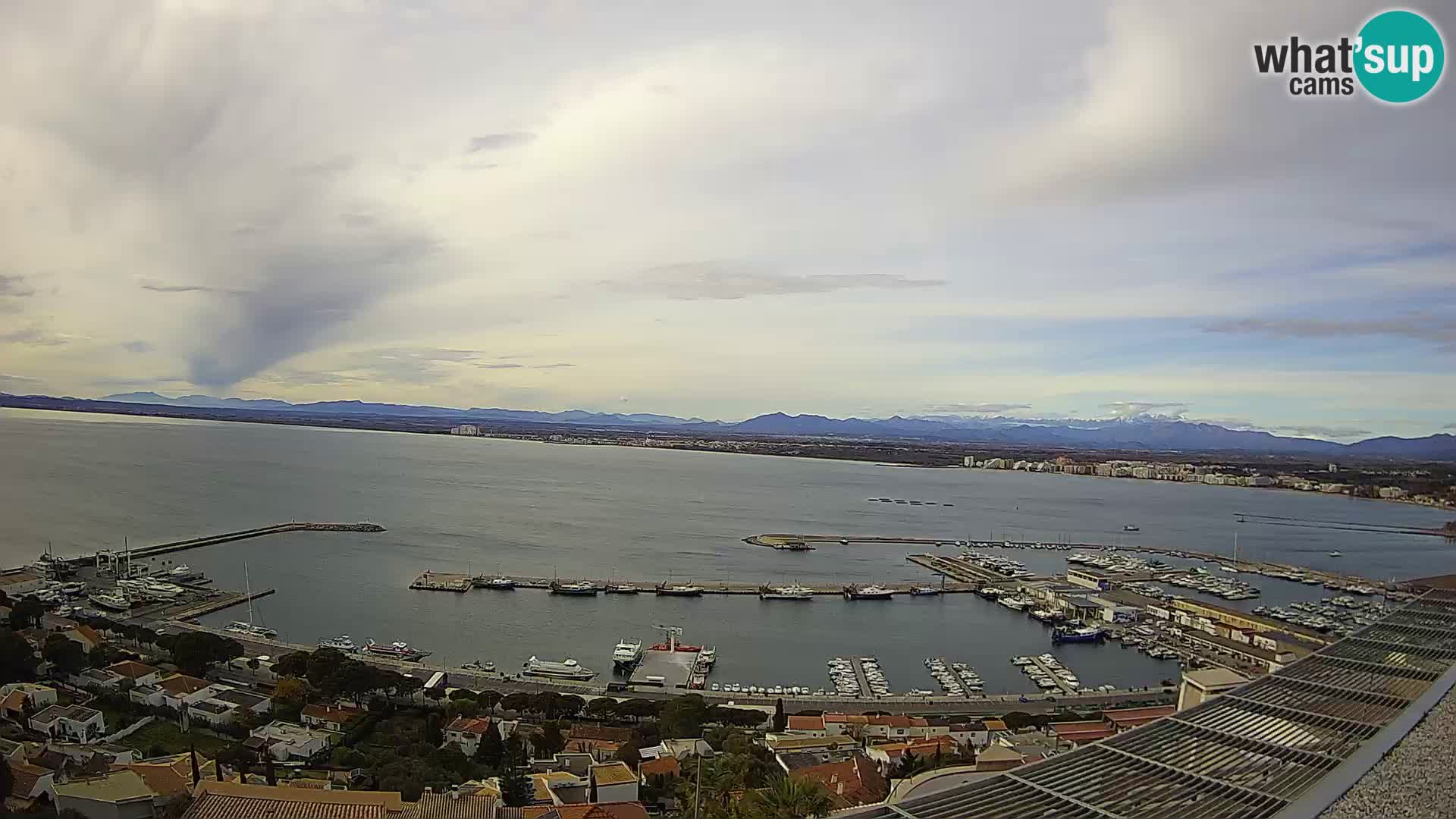 Roses –  Port de pêche  et la baie
