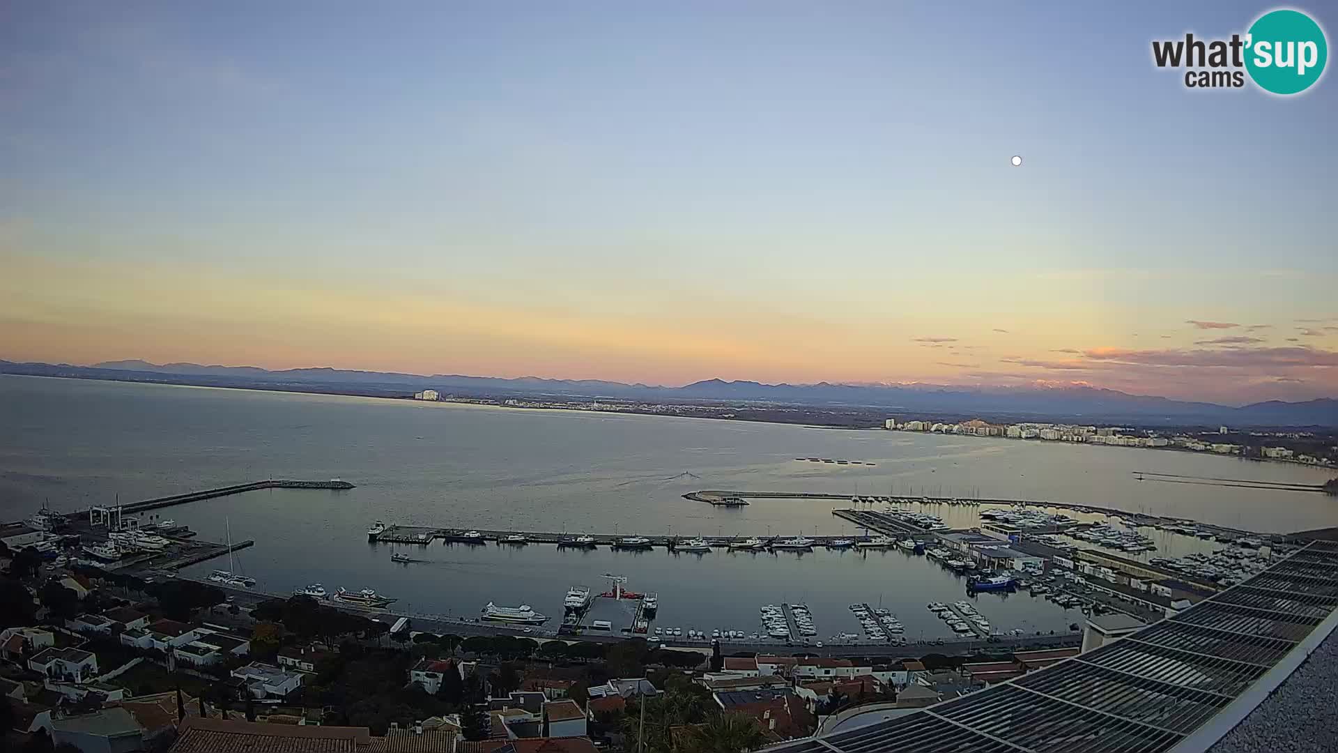 Roses –  Port de pêche  et la baie