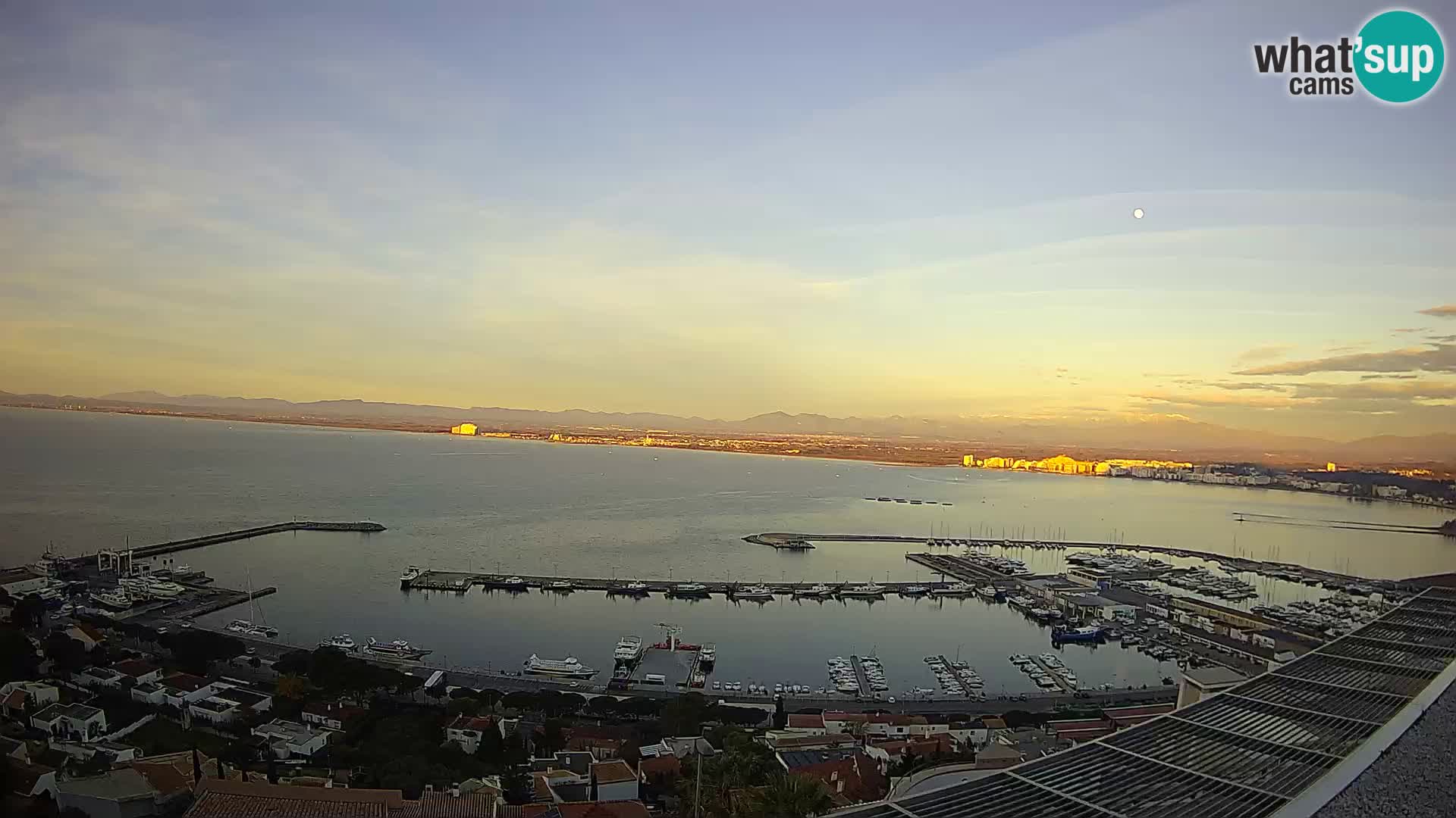 Livecam Hafen Roses – Fischereihafen und die Bucht