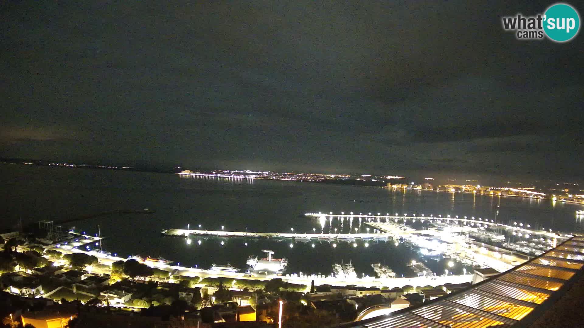 Roses – Ribiško pristanišče  in zaliv