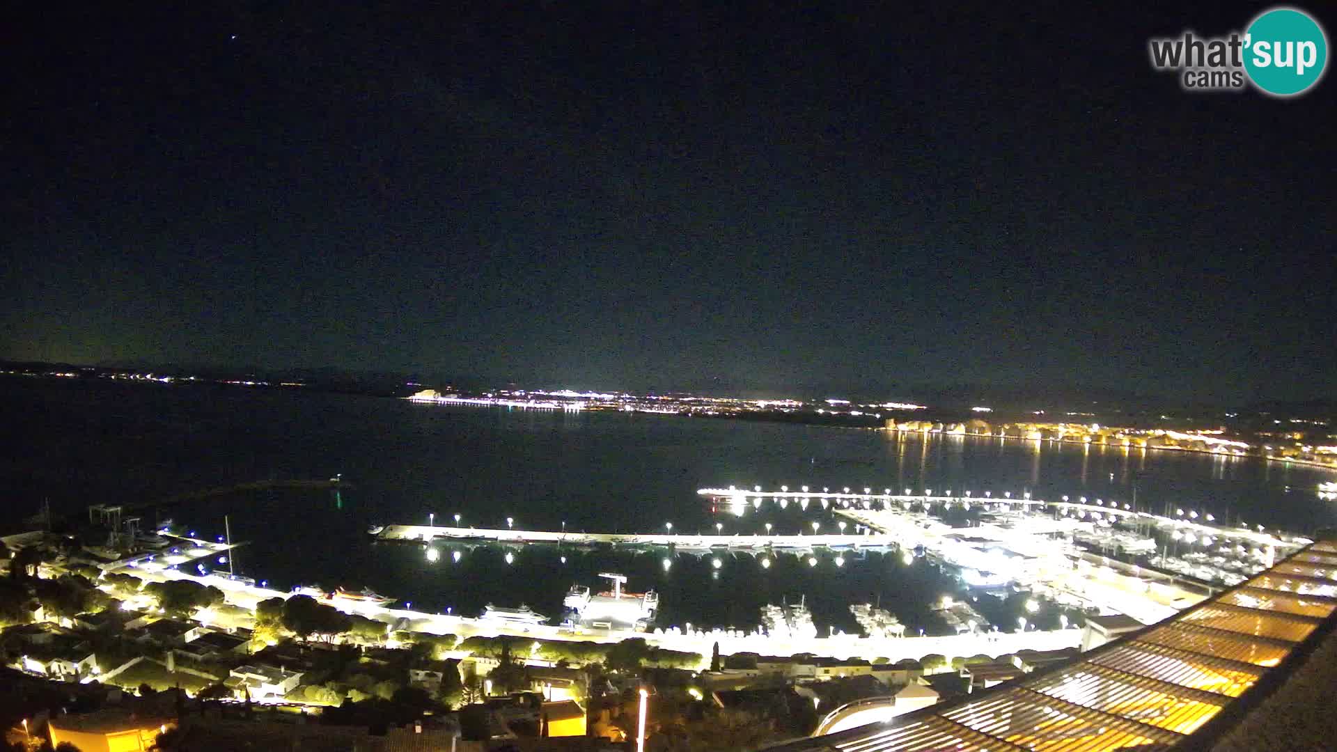 Livecam Hafen Roses –  Fischereihafen und die Bucht