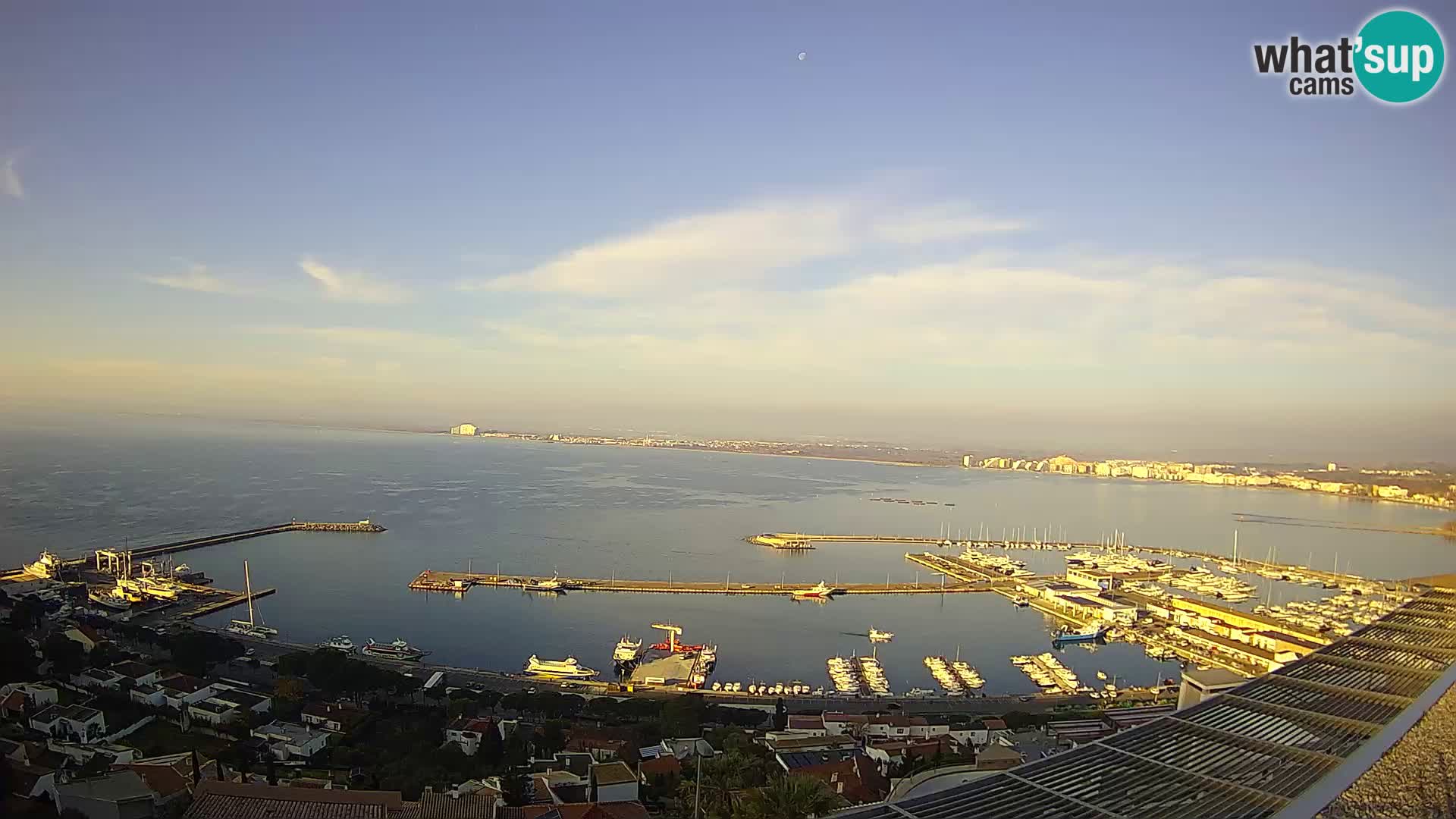 Roses – Puerto pesquero  y la bahía de Roses