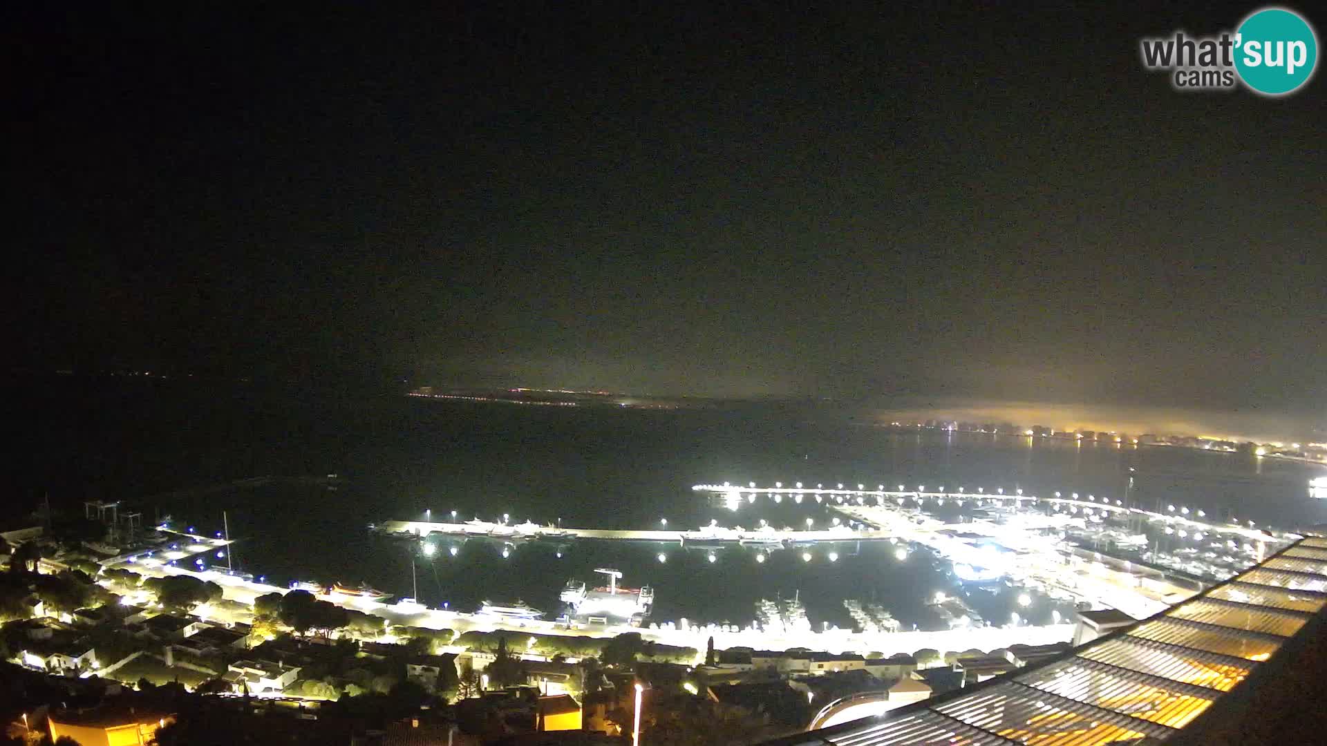 Roses – Puerto pesquero  y la bahía de Roses