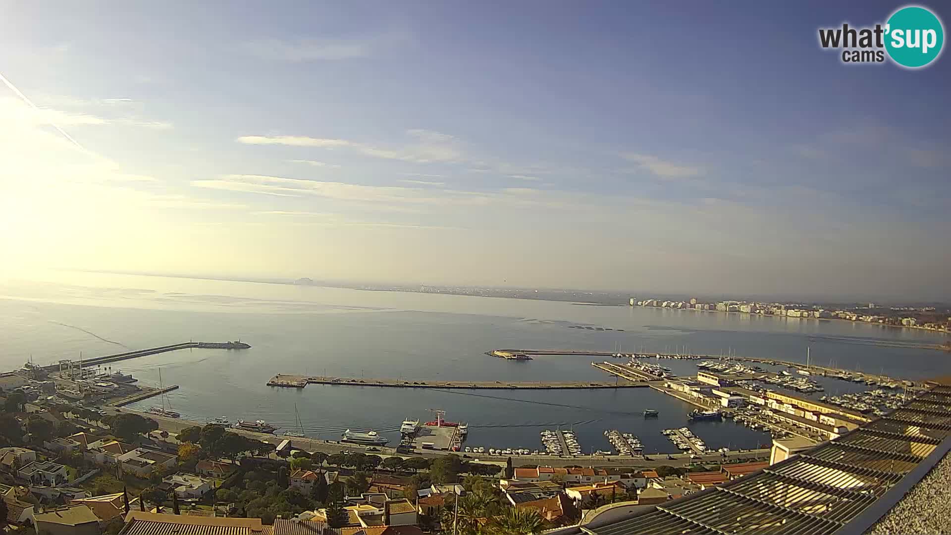 Roses – Puerto pesquero  y la bahía de Roses