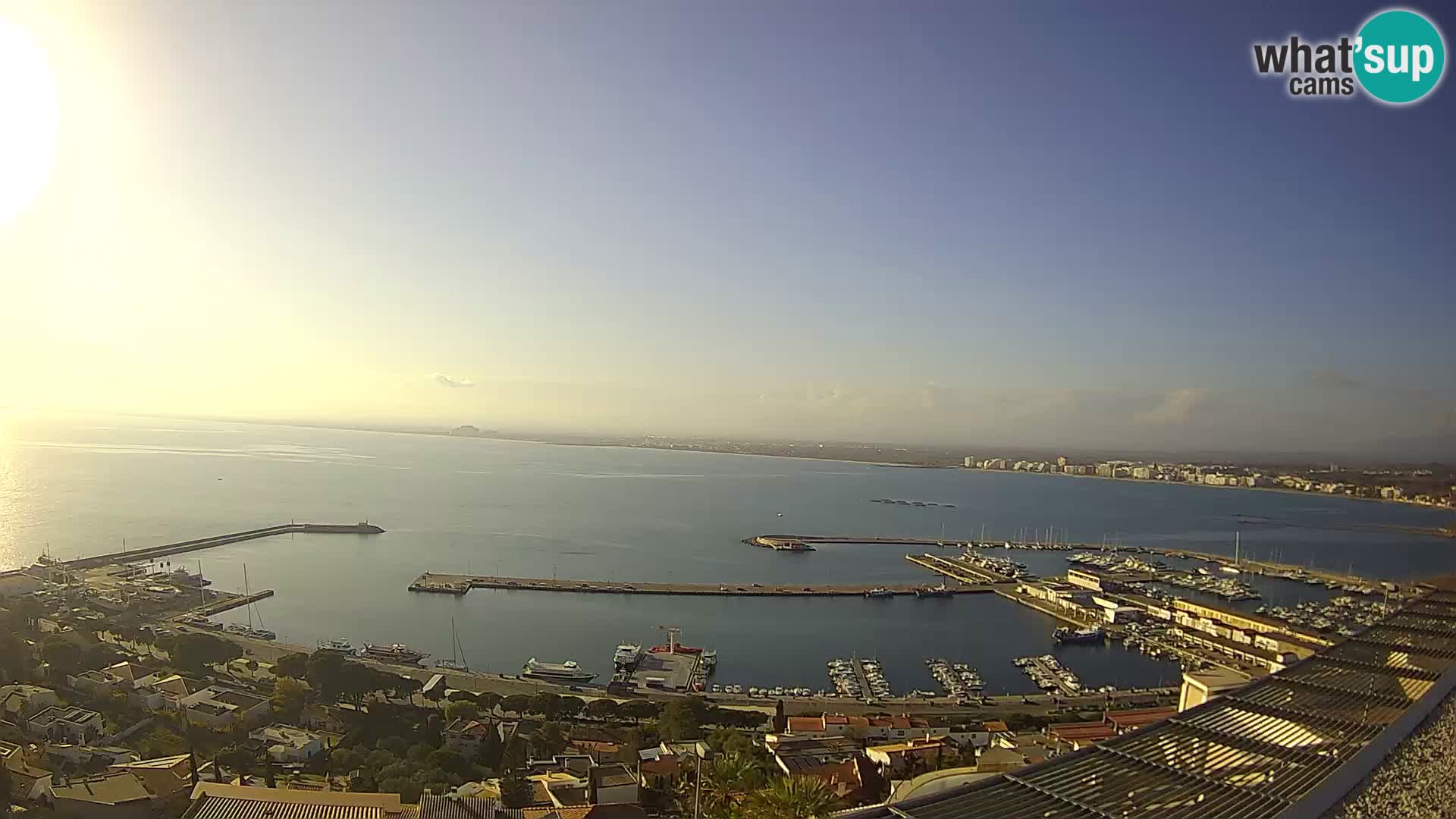 Livecam Hafen Roses –  Fischereihafen und die Bucht