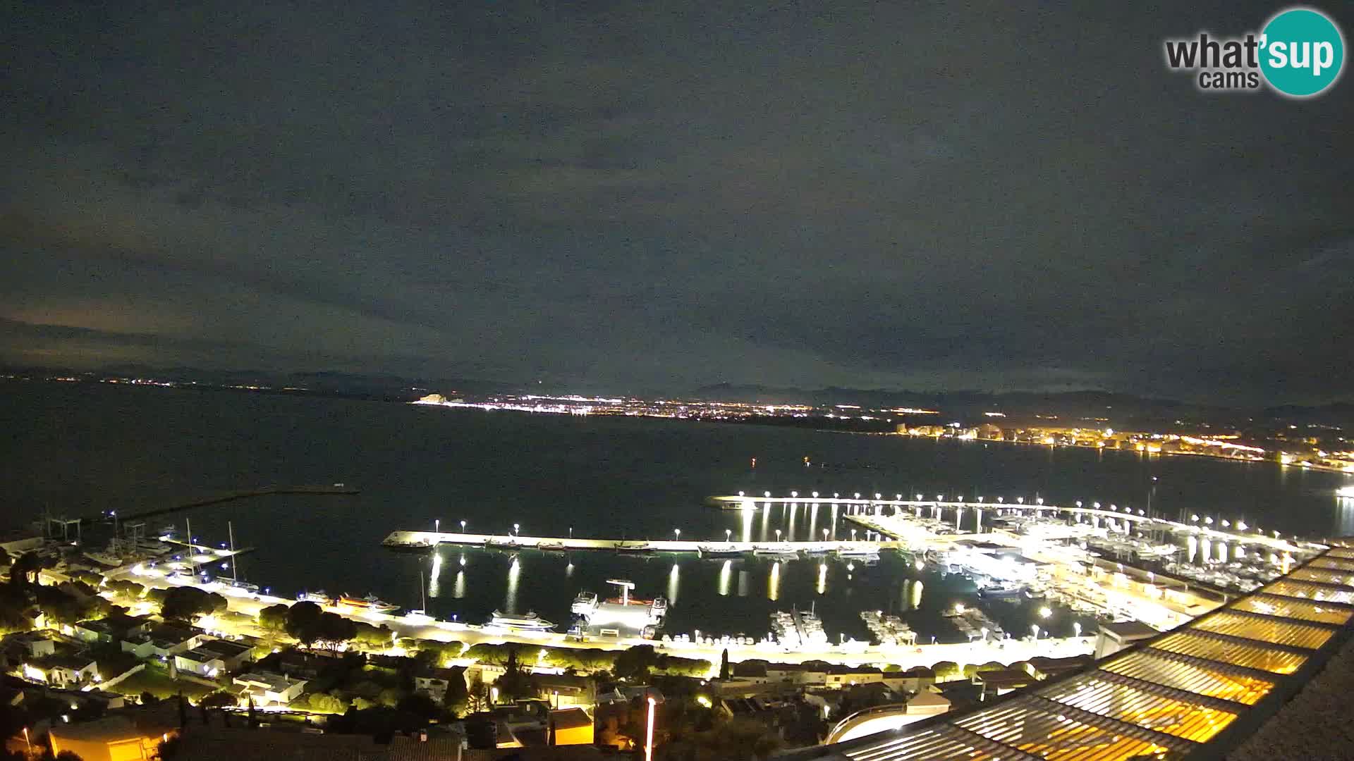 Roses – Ribiško pristanišče  in zaliv