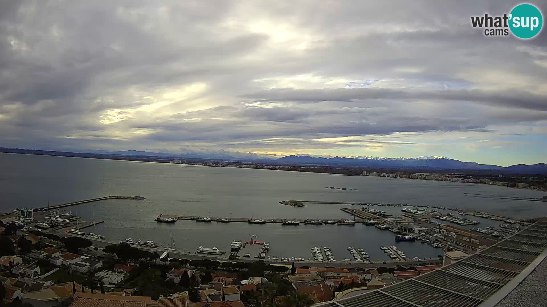 Roses – Porto di pesce e la baia