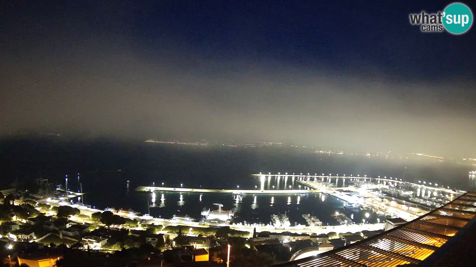 Livecam Hafen Roses –  Fischereihafen und die Bucht