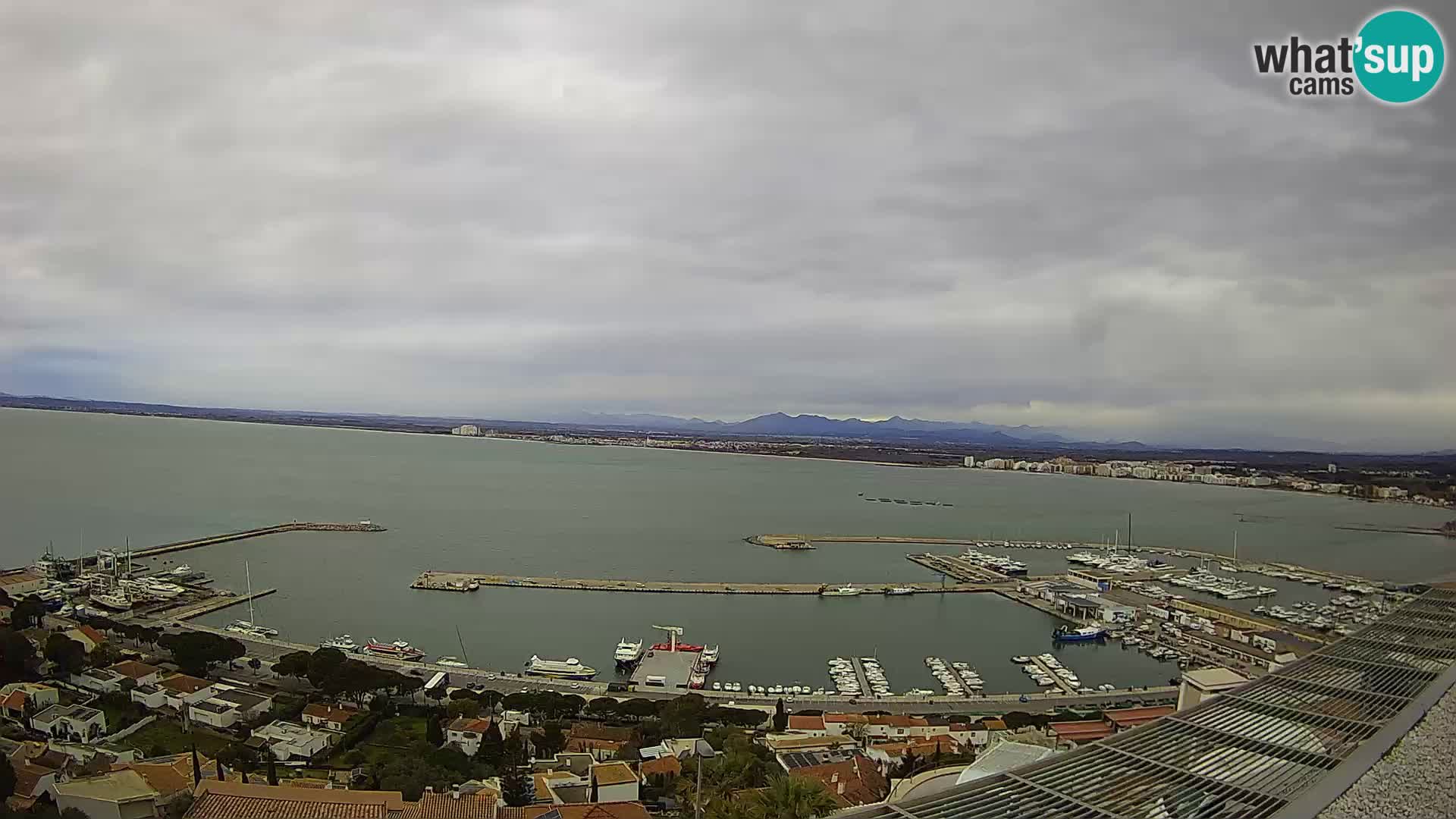 Roses –  Port de pêche  et la baie