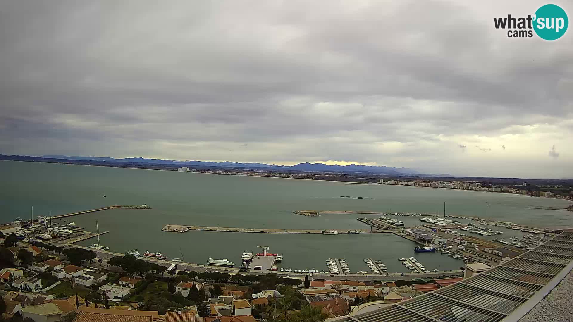 Roses – Porto di pesce e la baia