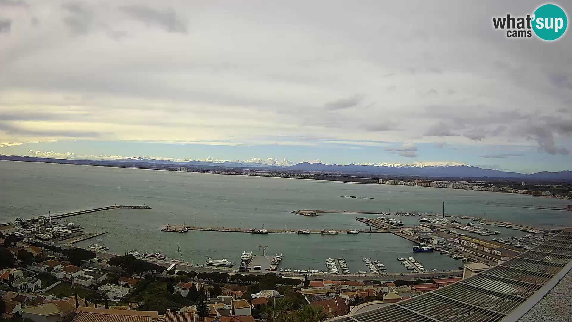 Livecam Hafen Roses – Fischereihafen und die Bucht