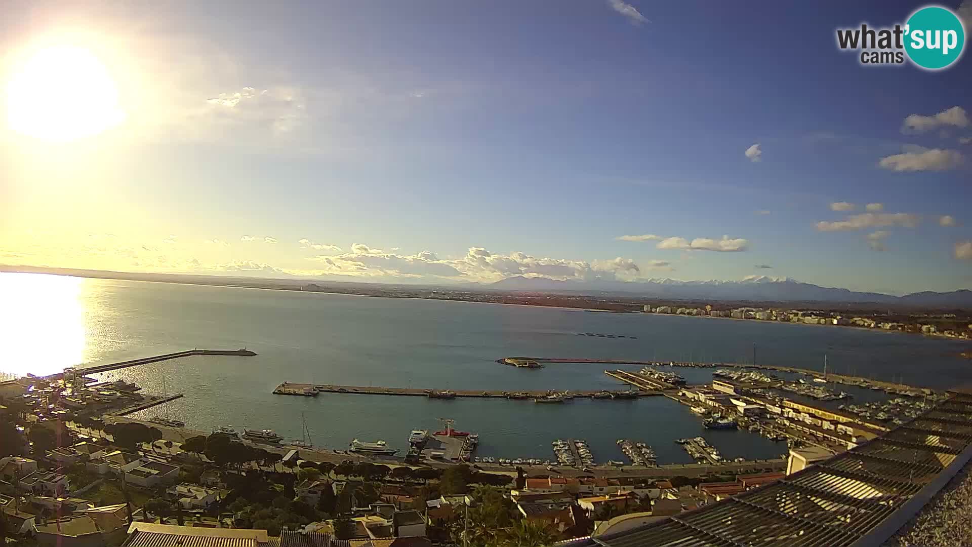 Livecam Hafen Roses –  Fischereihafen und die Bucht