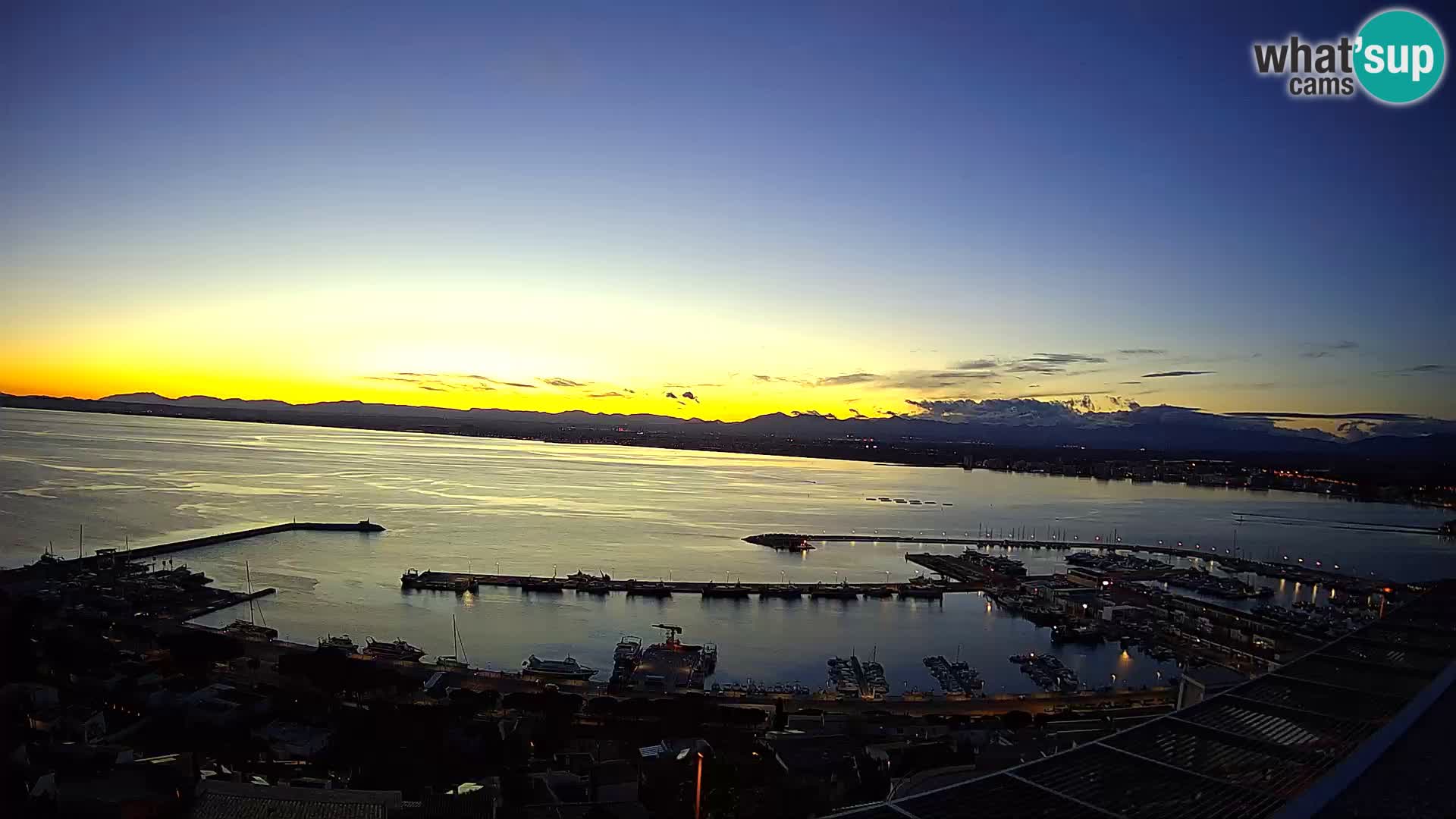 Roses – Puerto pesquero  y la bahía de Roses