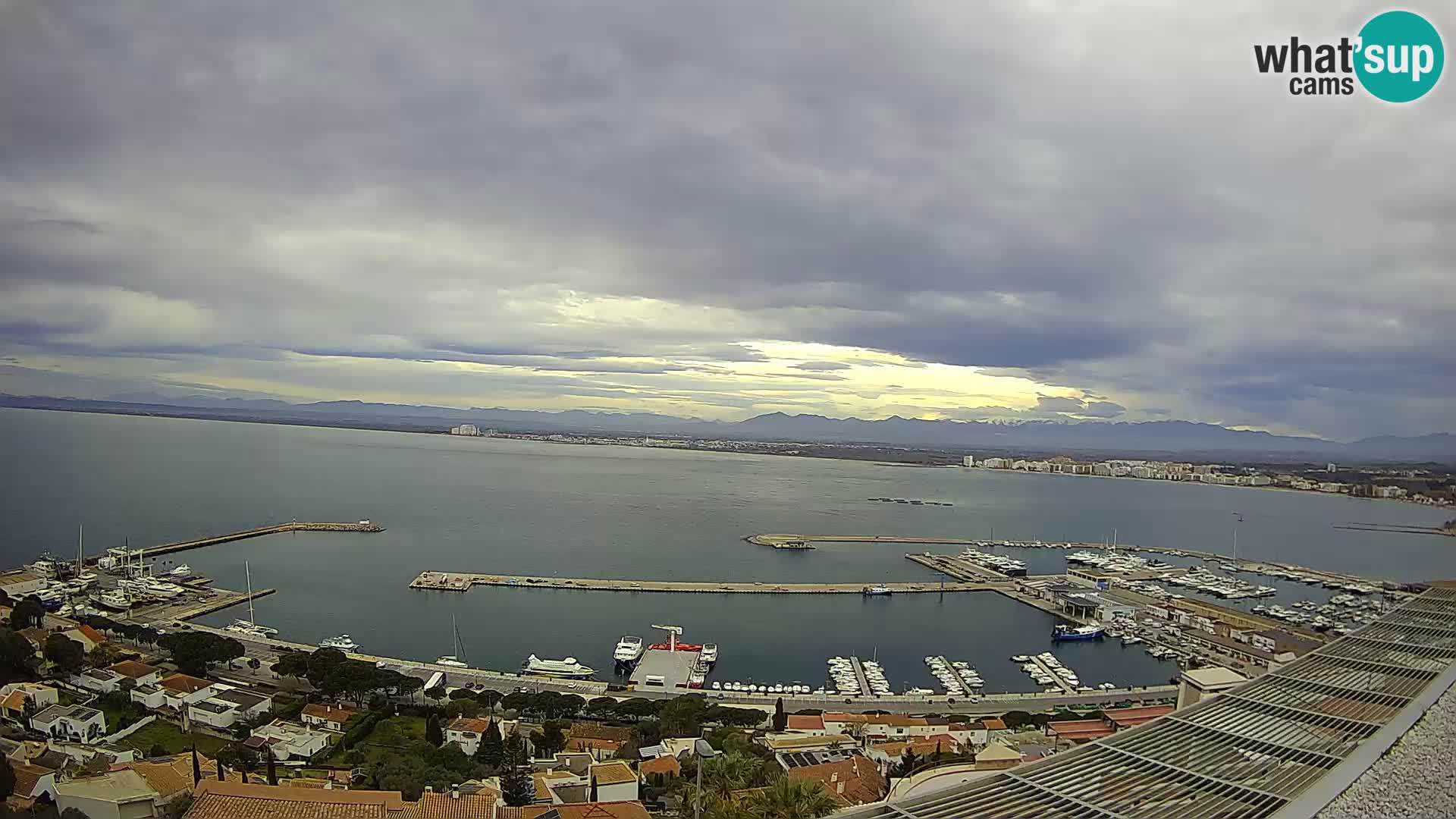 Roses – Porto di pesce e la baia