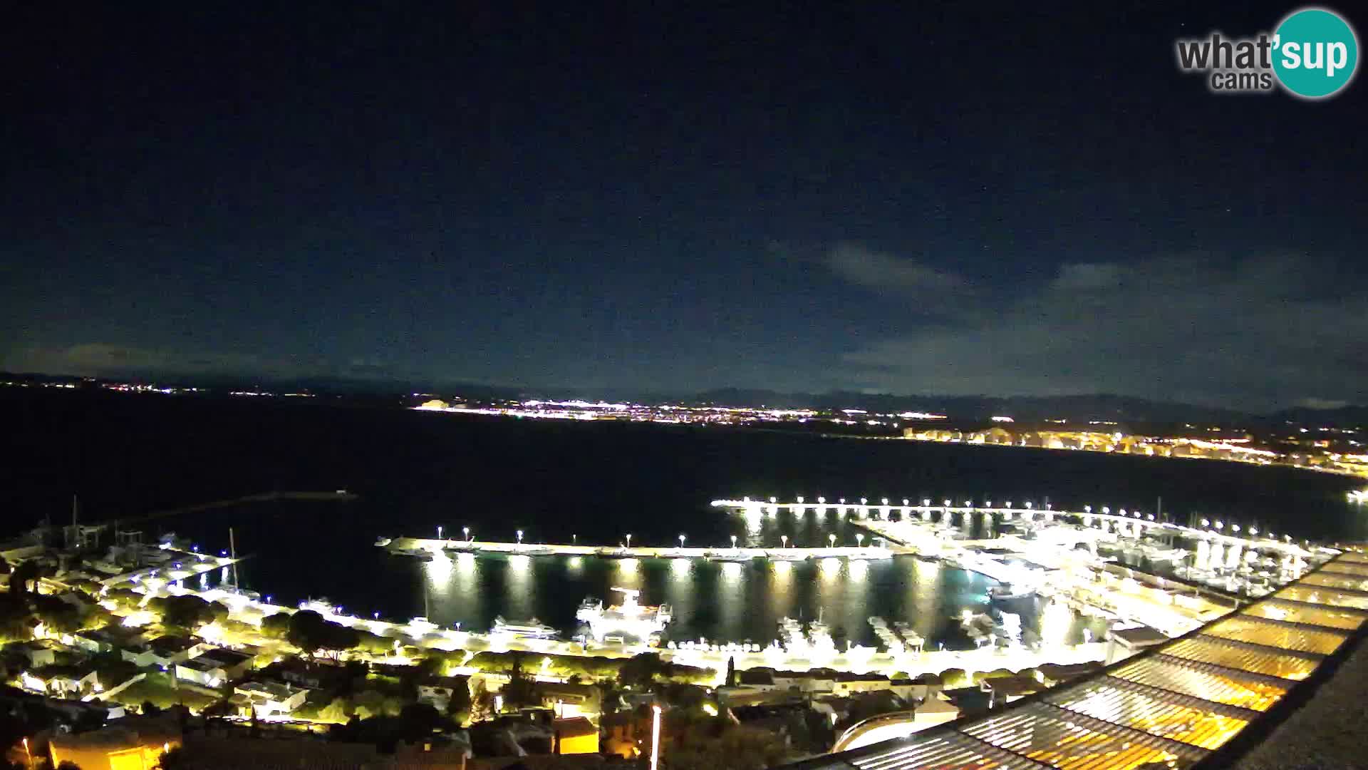 Roses – Puerto pesquero  y la bahía de Roses