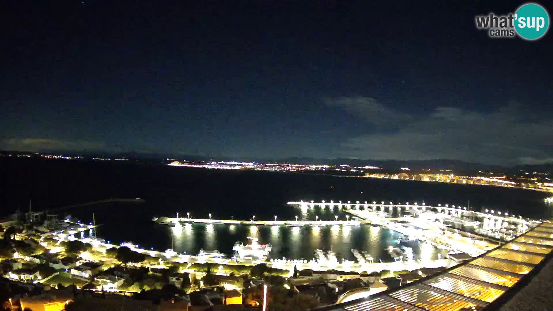 Livecam Hafen Roses –  Fischereihafen und die Bucht