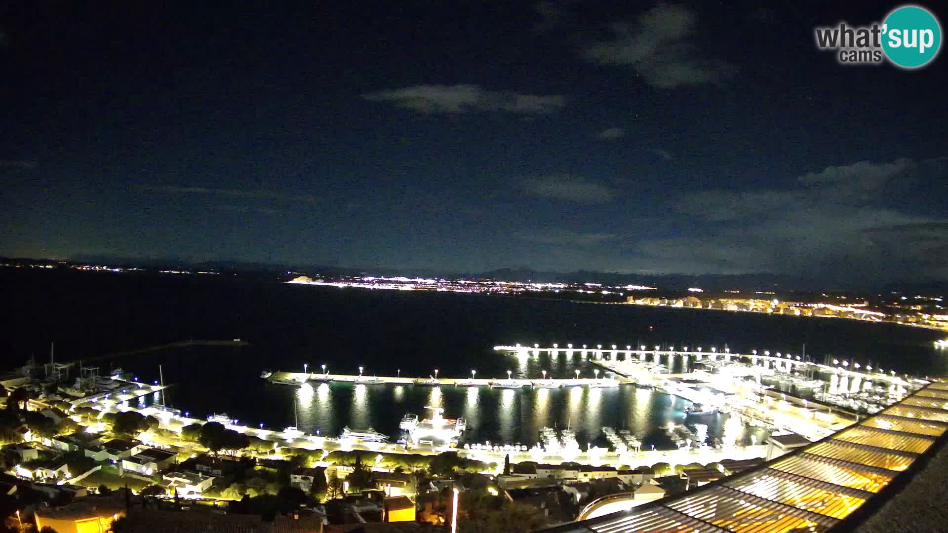 Roses – Puerto pesquero  y la bahía de Roses