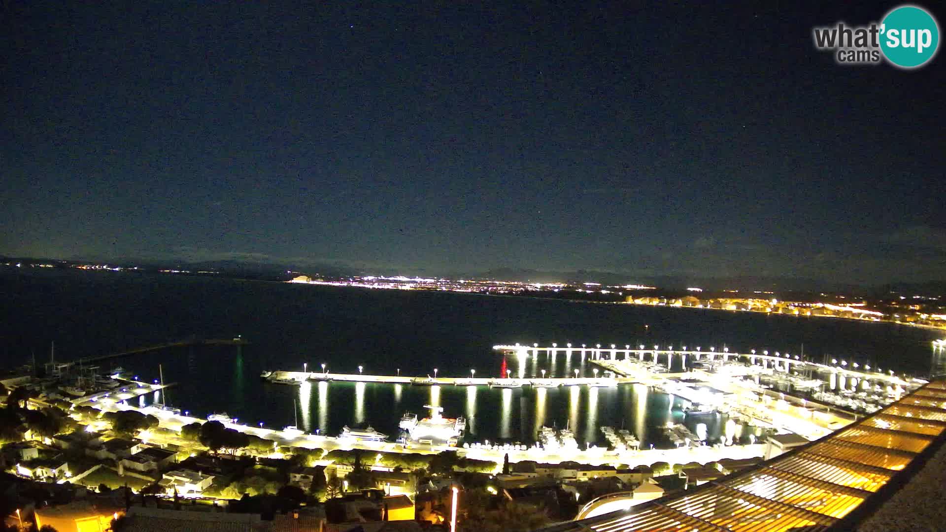 Roses – Puerto pesquero  y la bahía de Roses