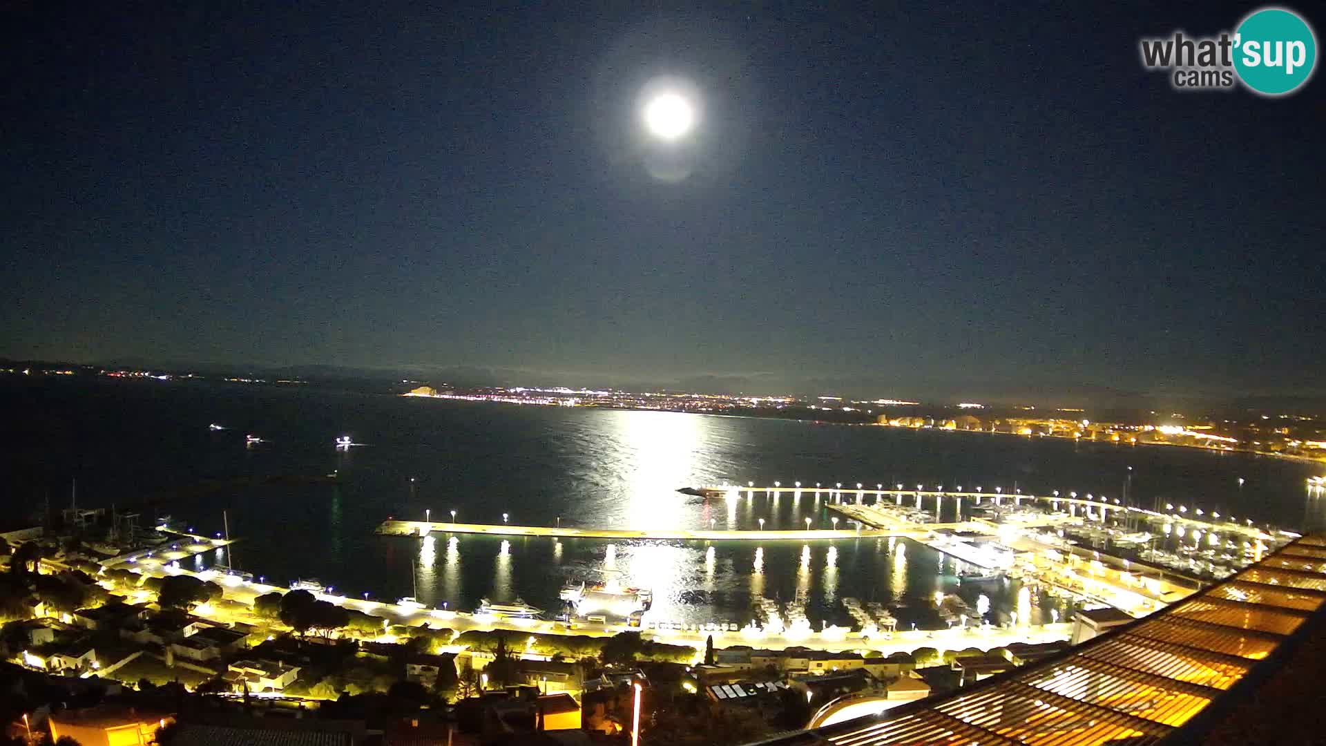 Livecam Hafen Roses –  Fischereihafen und die Bucht