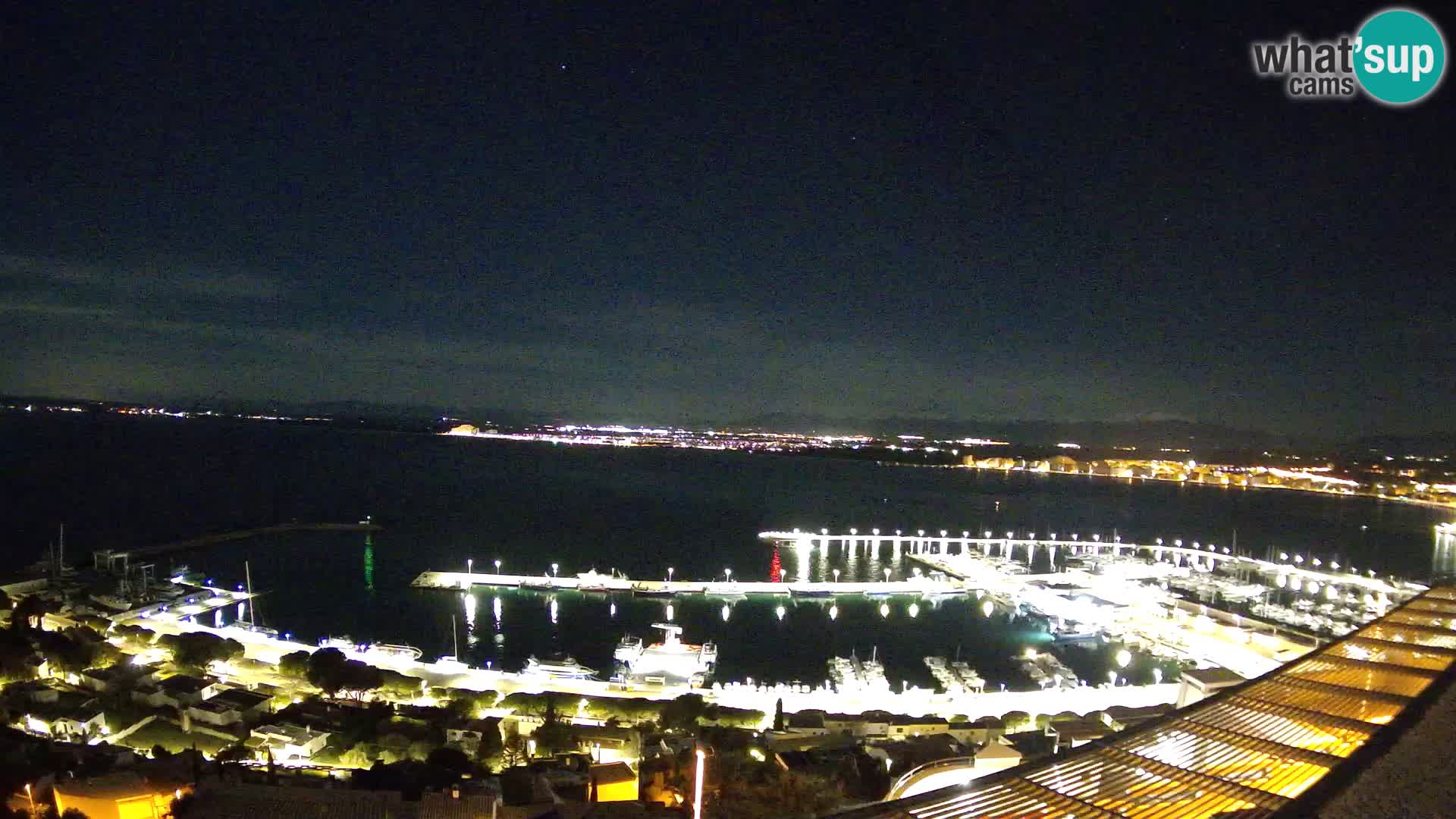 Livecam Hafen Roses –  Fischereihafen und die Bucht