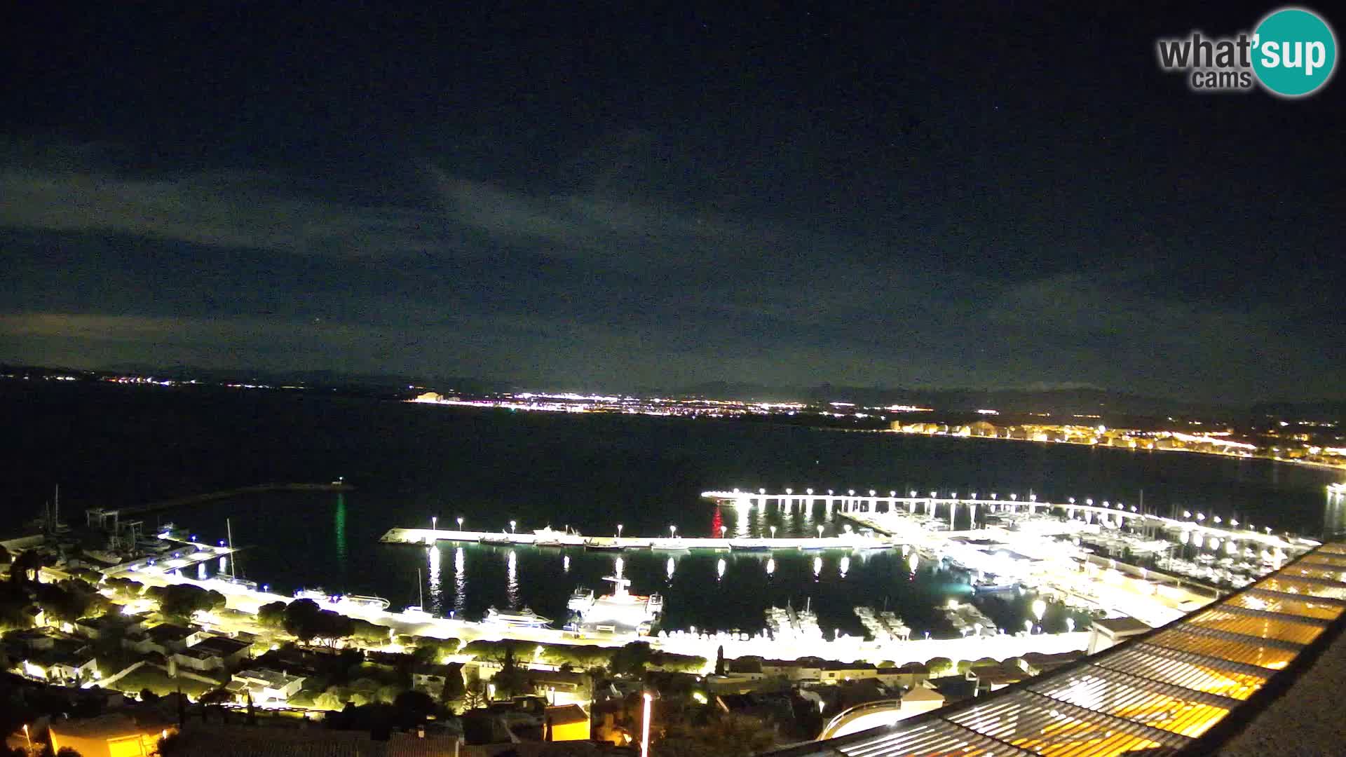 Roses – Puerto pesquero  y la bahía de Roses