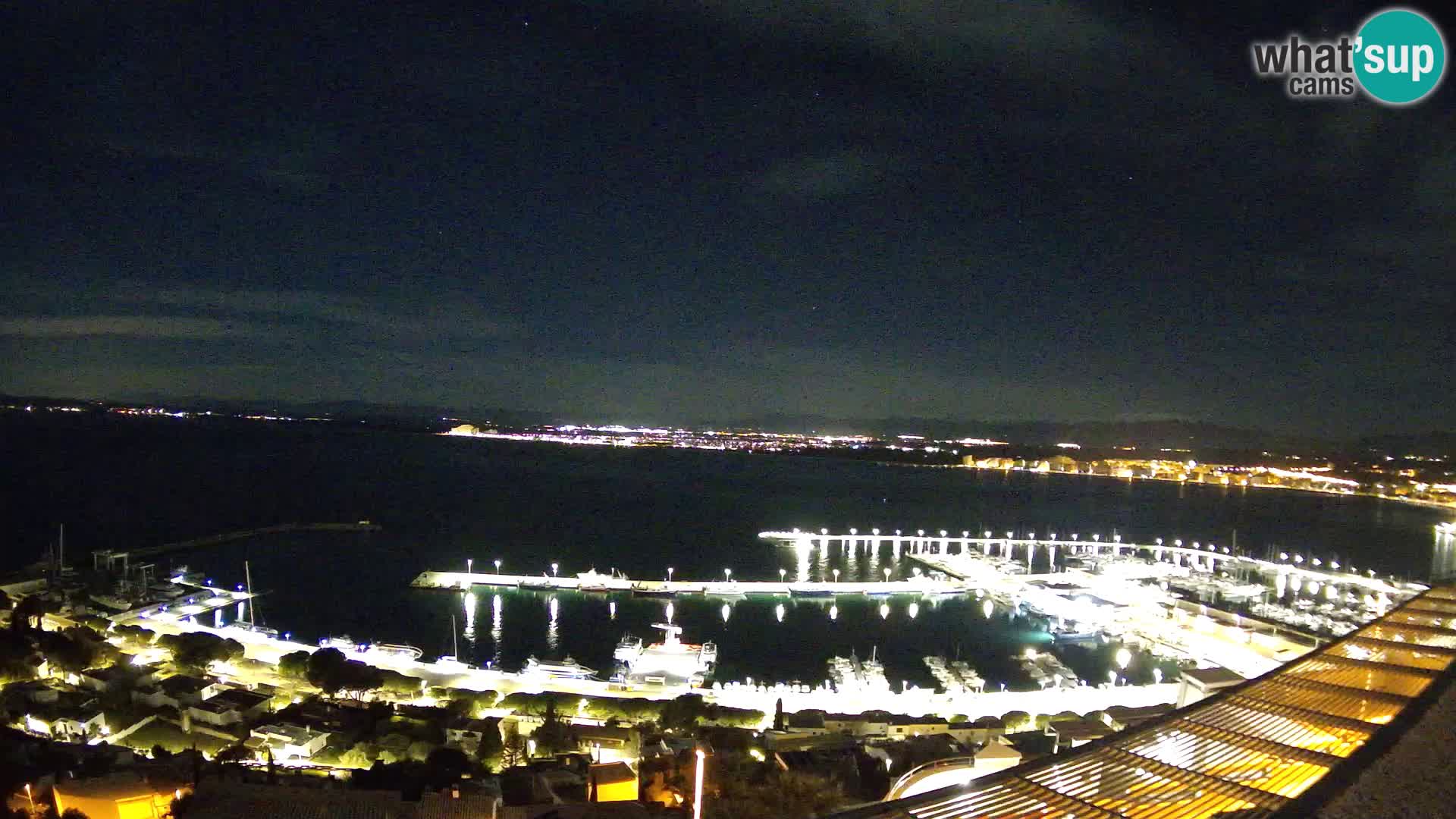 Livecam Hafen Roses –  Fischereihafen und die Bucht