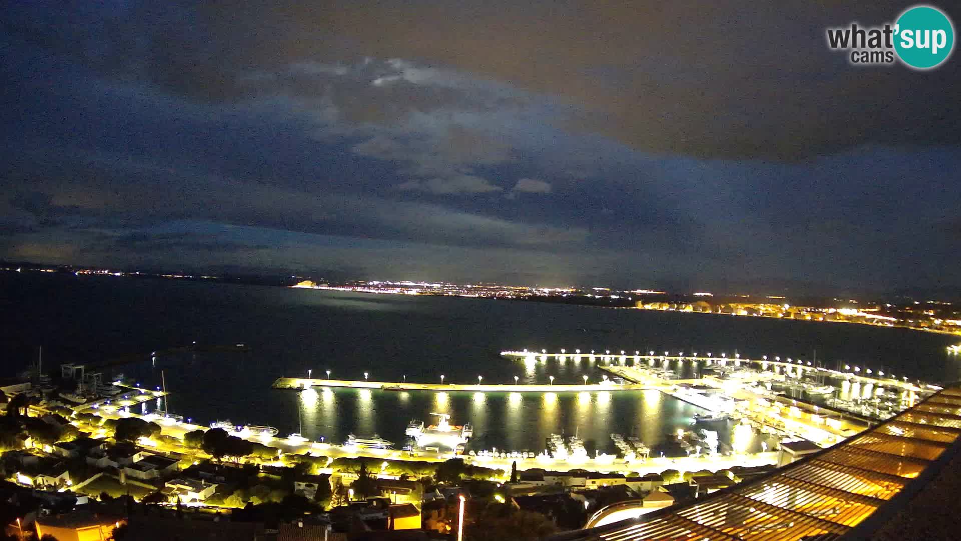 Livecam Hafen Roses –  Fischereihafen und die Bucht