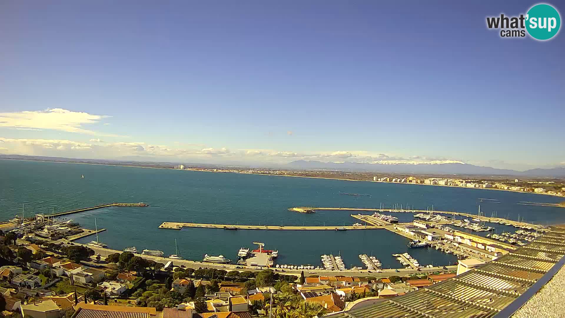 Roses – Puerto pesquero  y la bahía de Roses