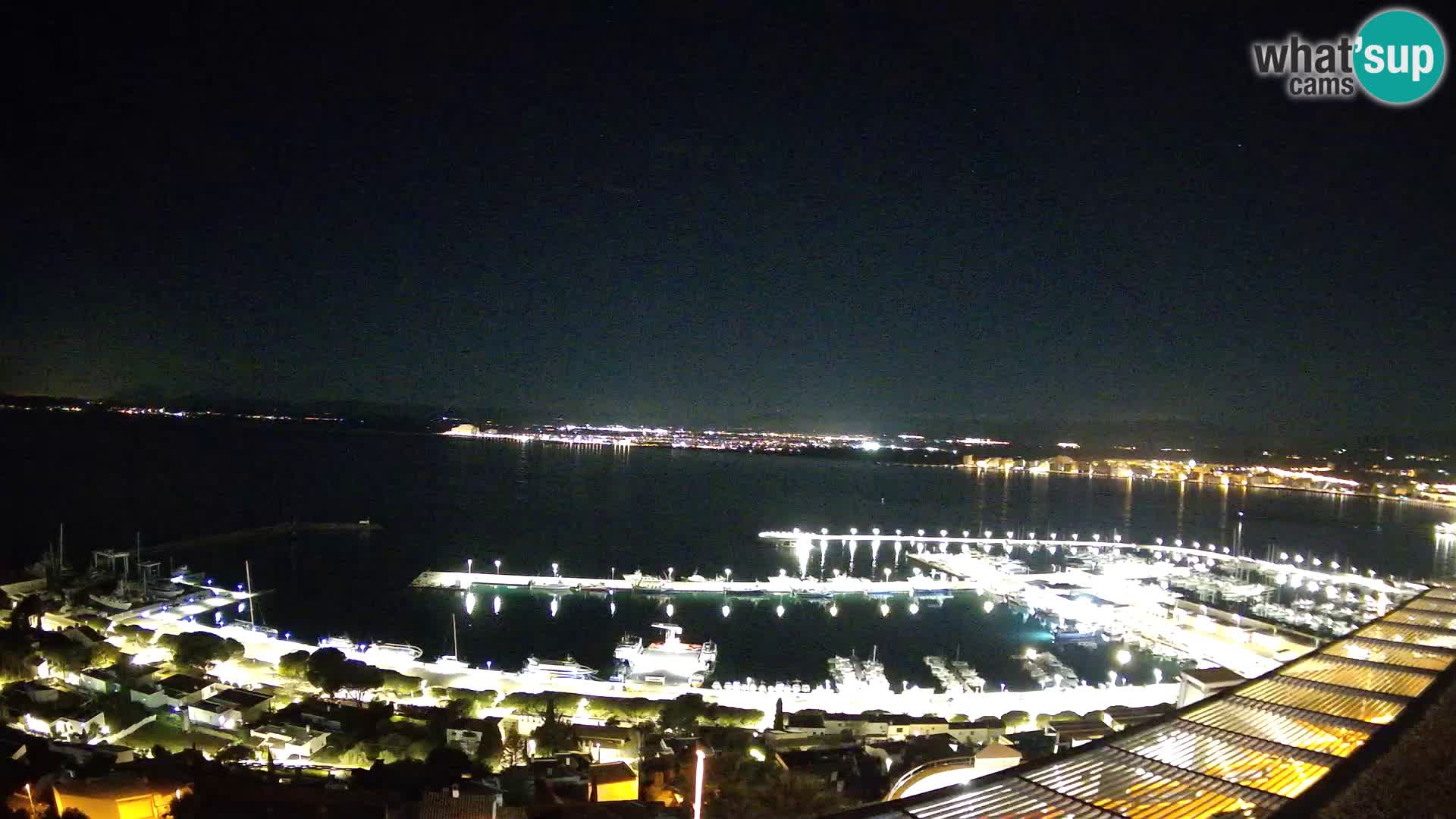 Livecam Hafen Roses –  Fischereihafen und die Bucht