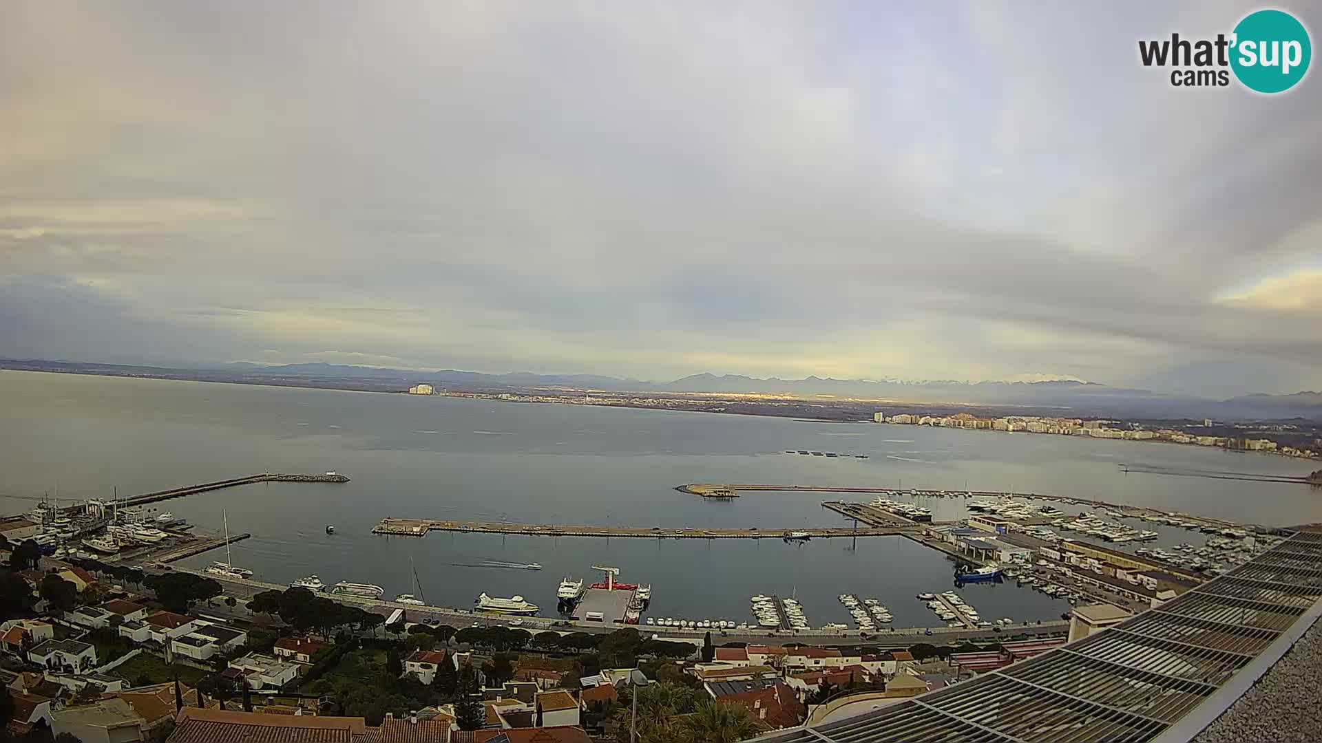 Roses – Ribiško pristanišče  in zaliv