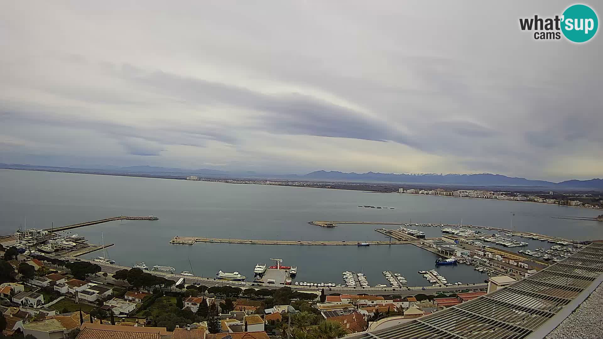 Roses –  Port de pêche  et la baie