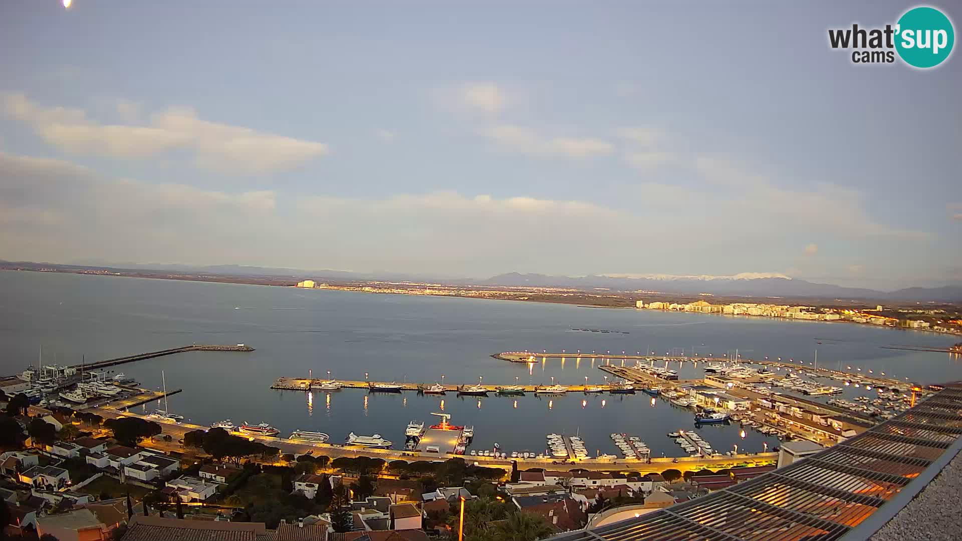 Roses – Ribiško pristanišče  in zaliv