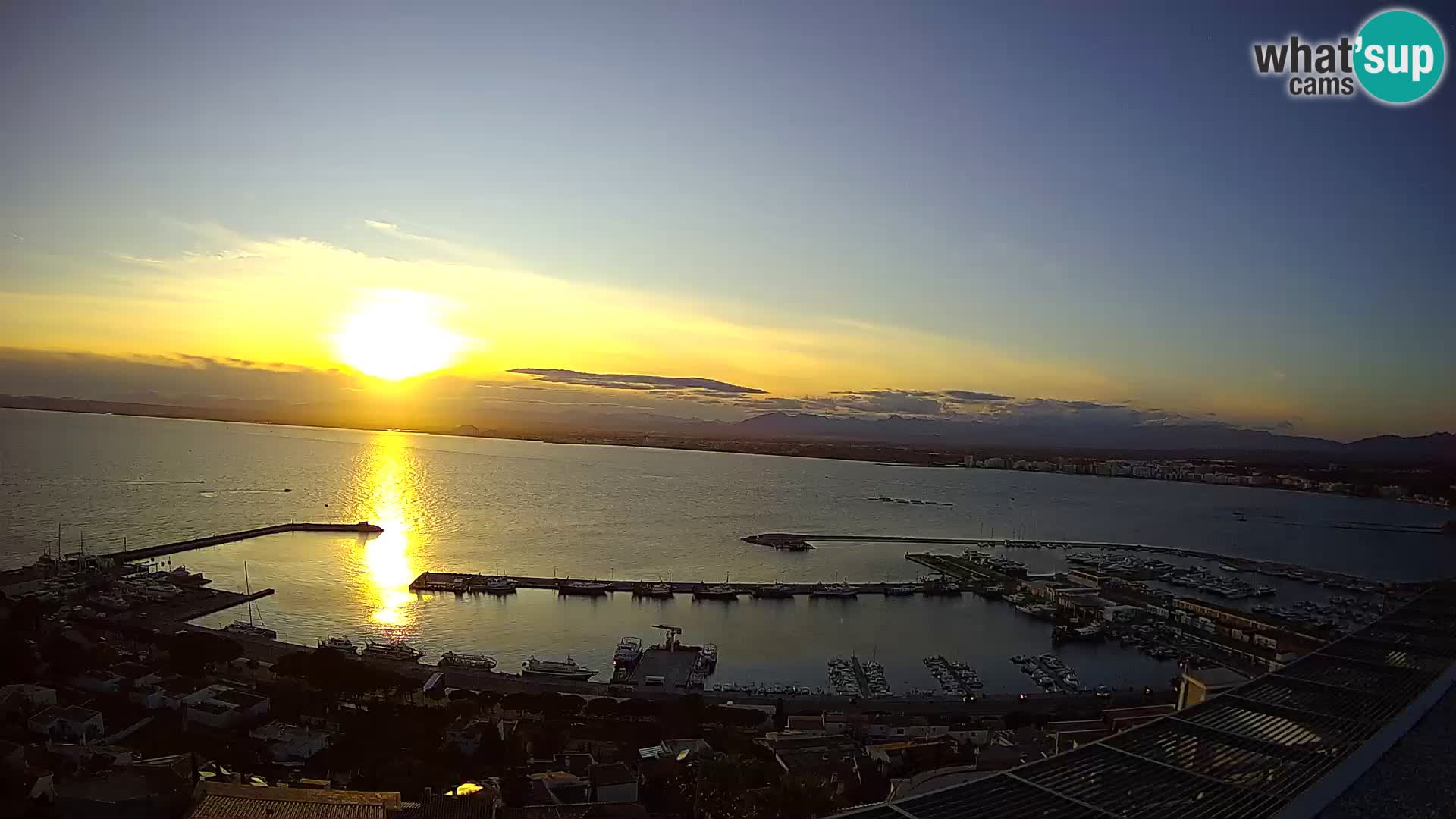 Livecam Hafen Roses –  Fischereihafen und die Bucht