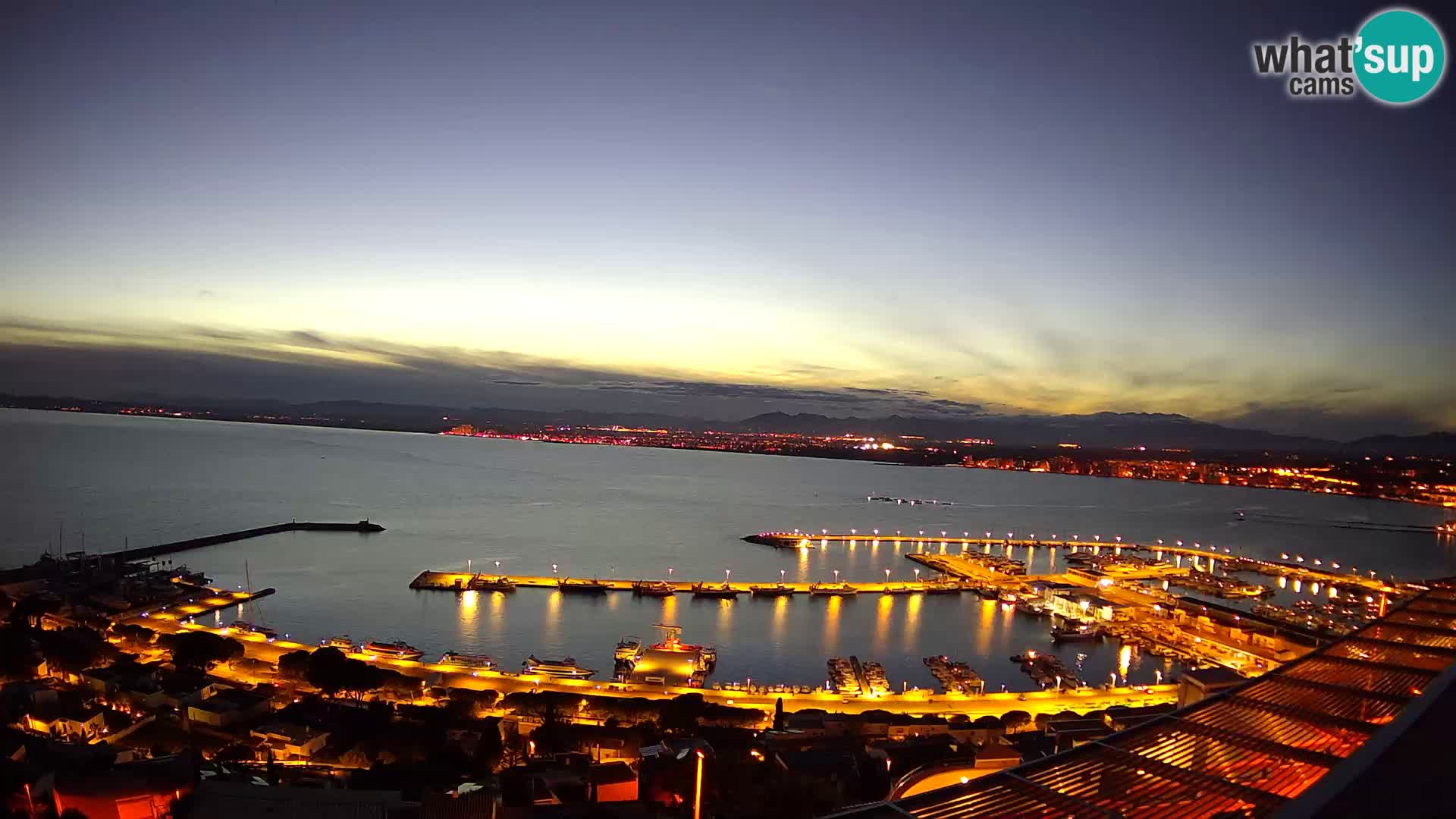 Roses – Puerto pesquero  y la bahía de Roses